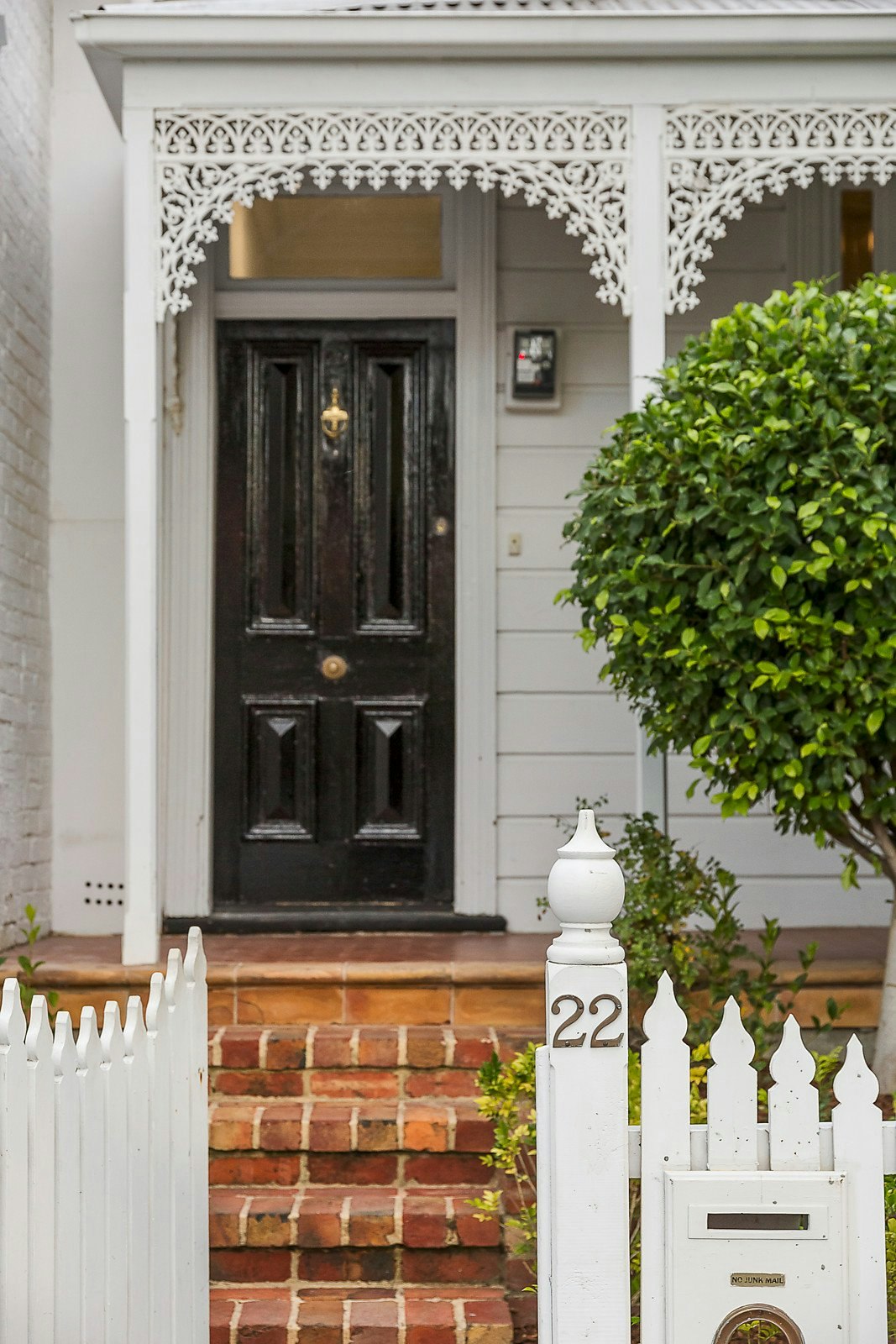 22 Mt Pleasant Grove, Armadale, VIC