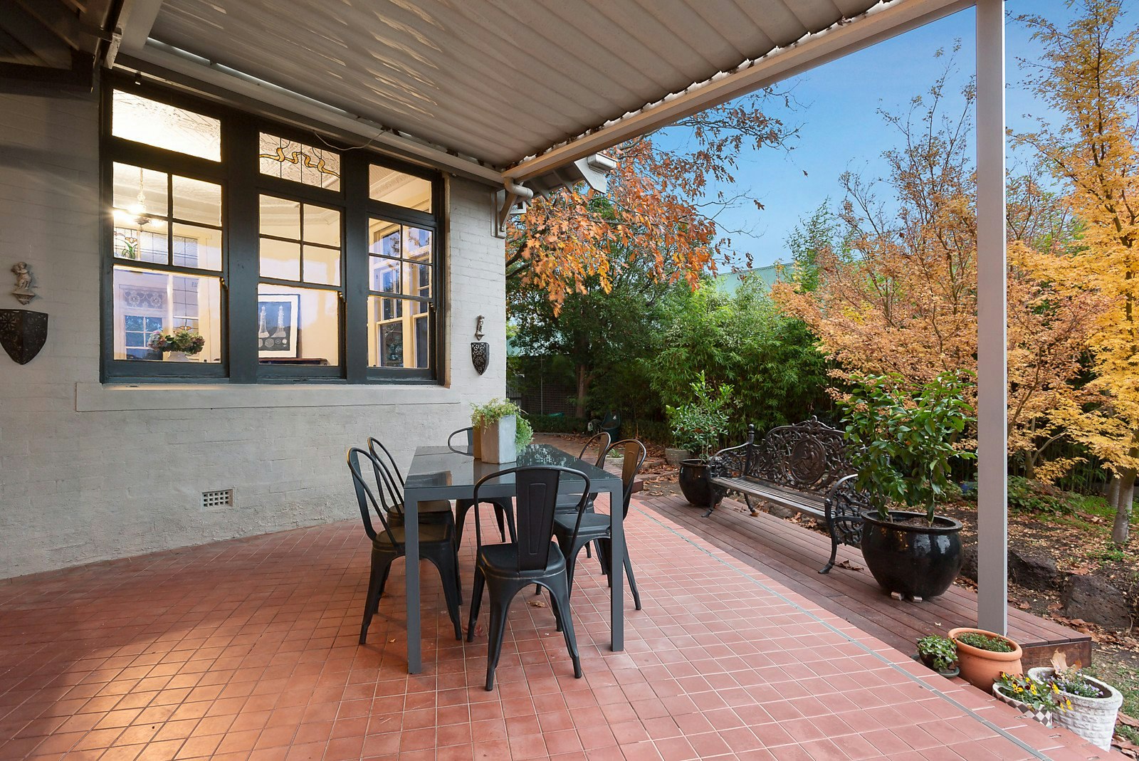 22 St James Avenue, Mont Albert, VIC