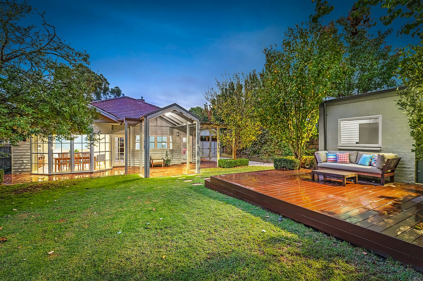 32 Baker Parade, Ashburton, VIC