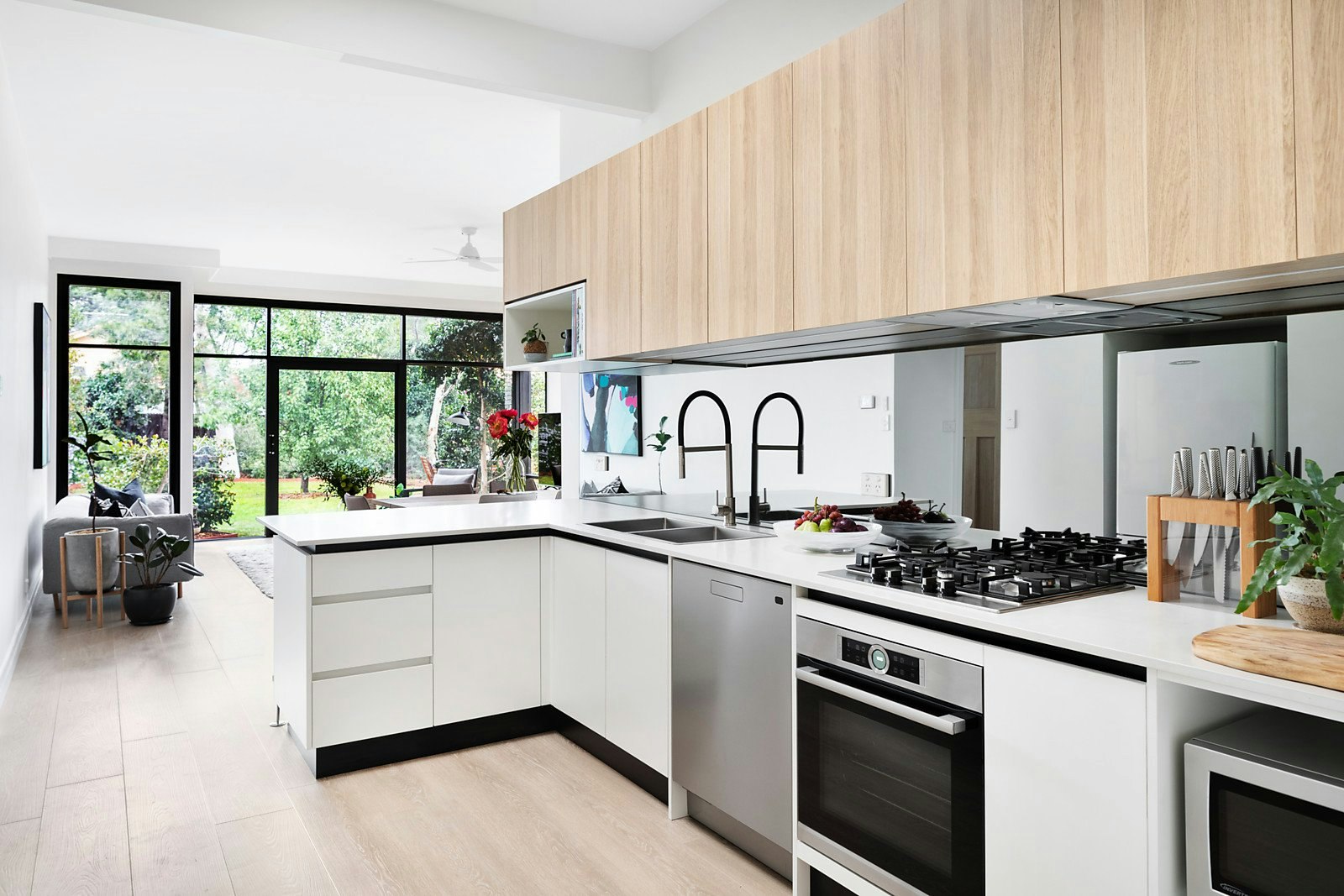 6 Hale Street, Kew East, VIC