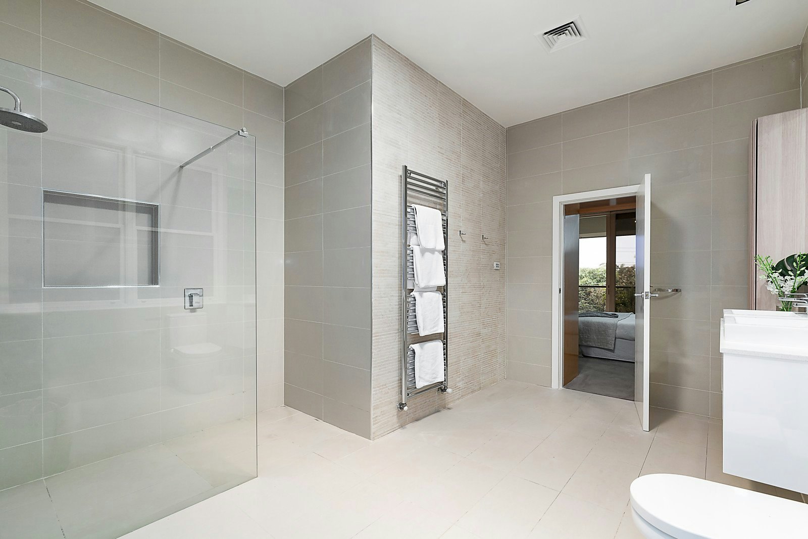 3-5 Edzell Avenue, Toorak, VIC