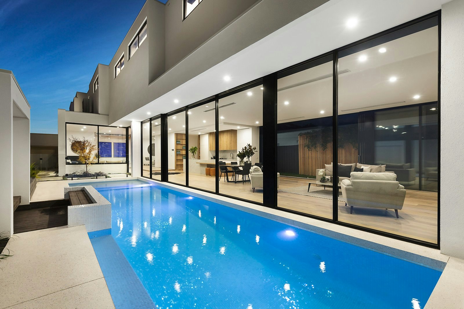 99 Roslyn Street, Brighton, VIC