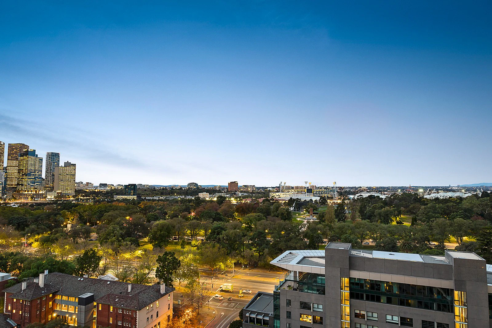 1708/250 St Kilda Road, Southbank, VIC
