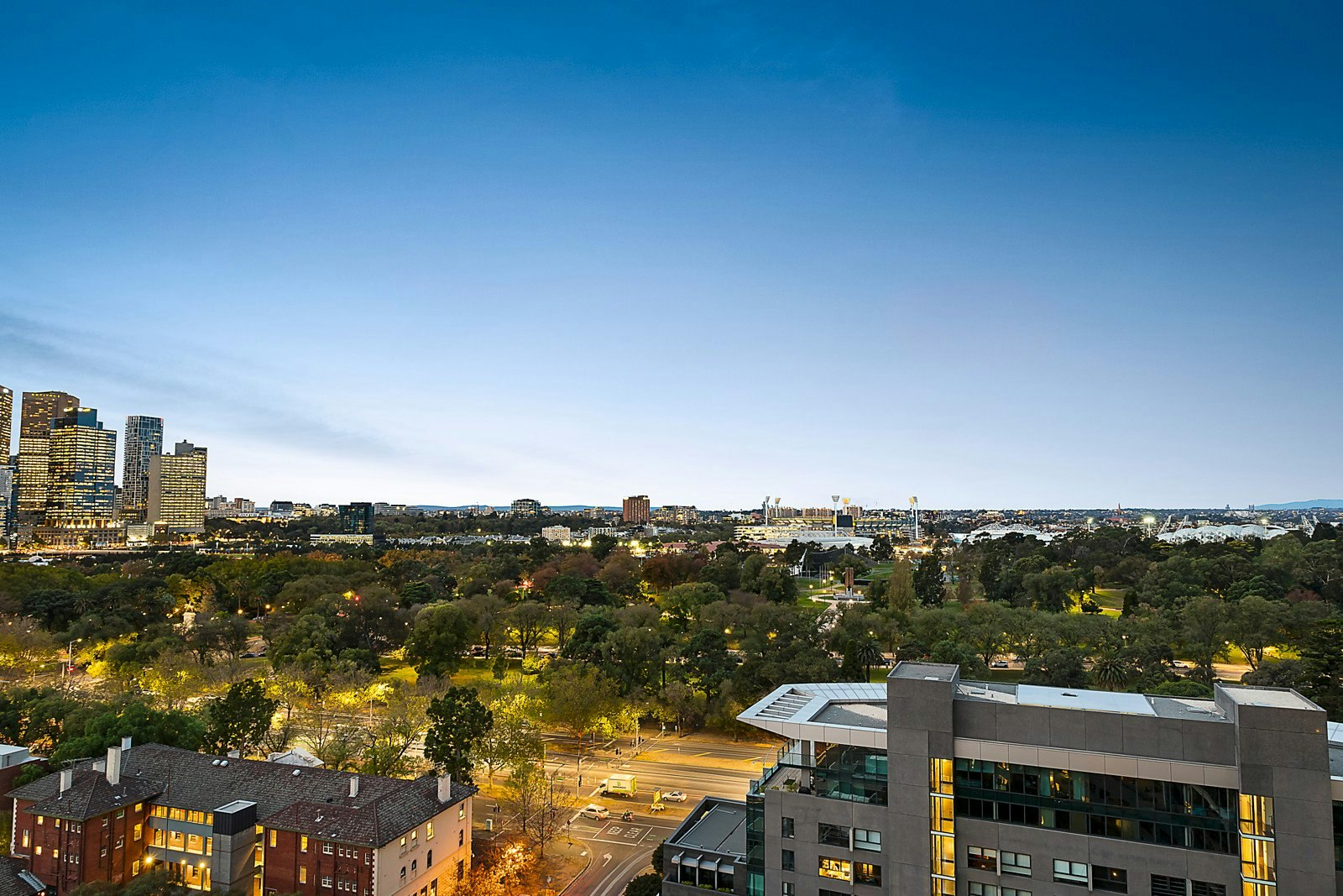 1708/250 St Kilda Road, Southbank, VIC