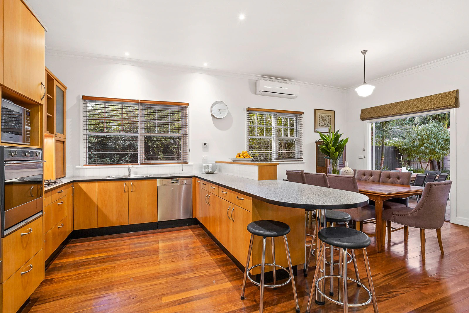 20 Chaucer Avenue, Malvern East, VIC
