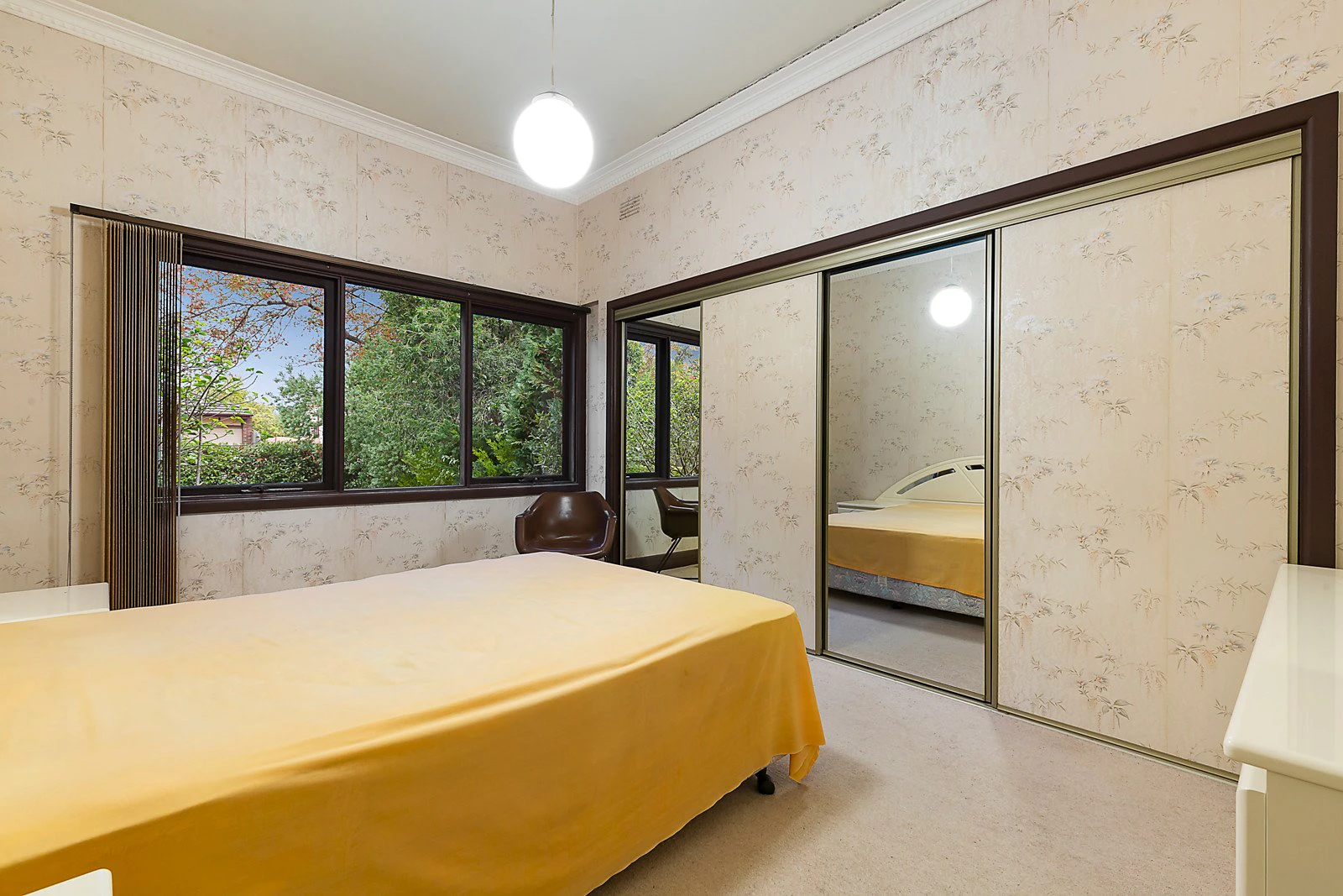 16 Queens Parade, Glen Iris, VIC