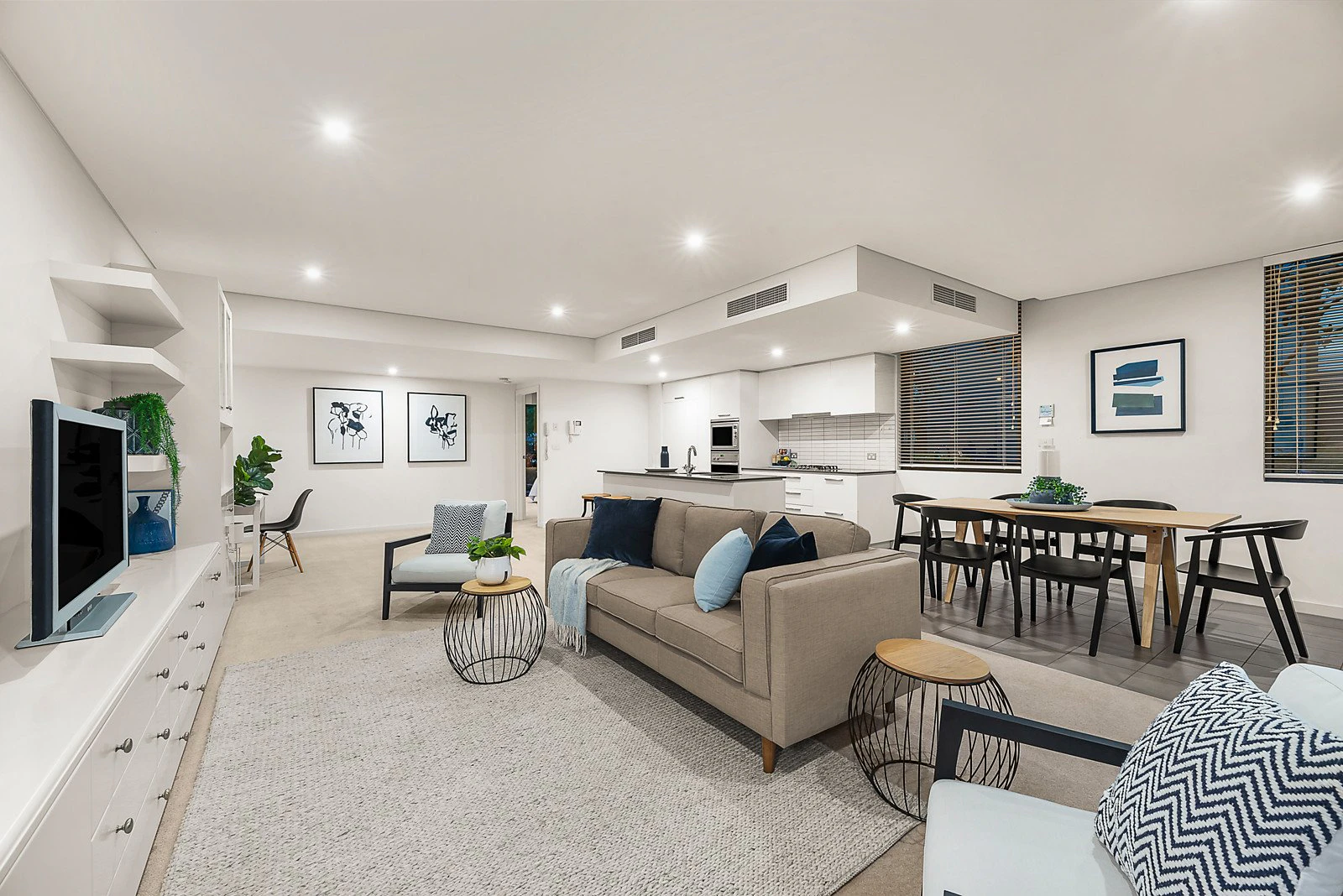 1/53 Chaucer Crescent, Canterbury, VIC