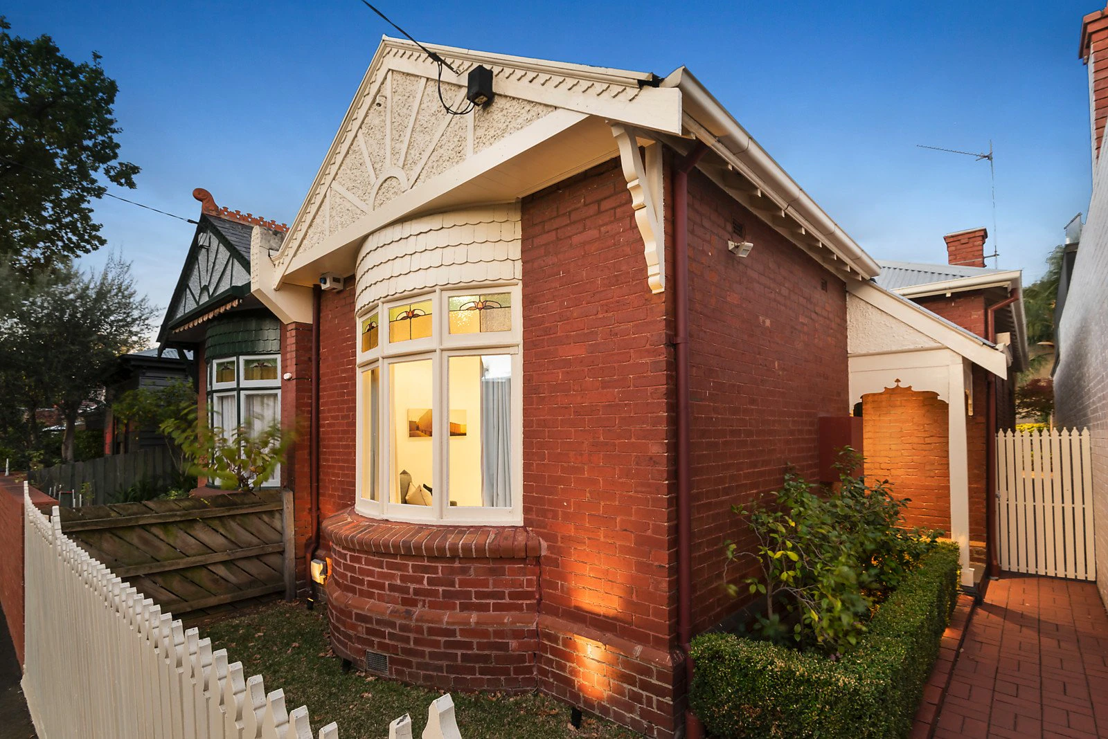 4 Clendon Road, Armadale, VIC