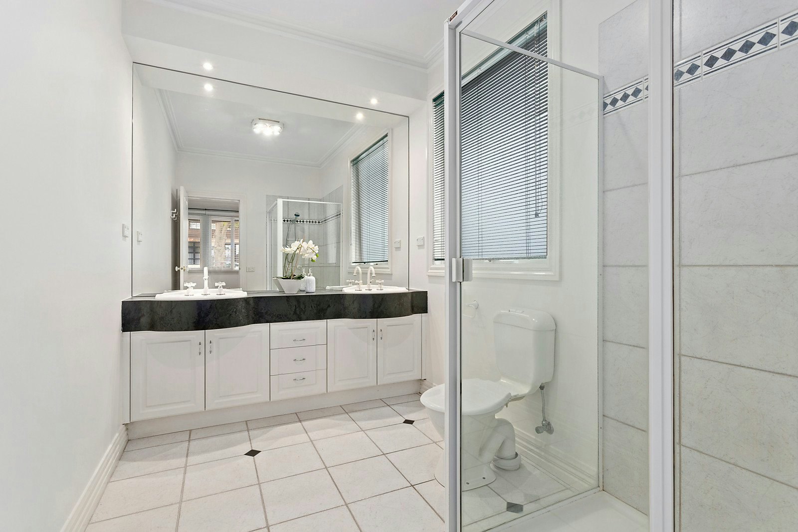 101B Windsor Crescent, Mont Albert, VIC