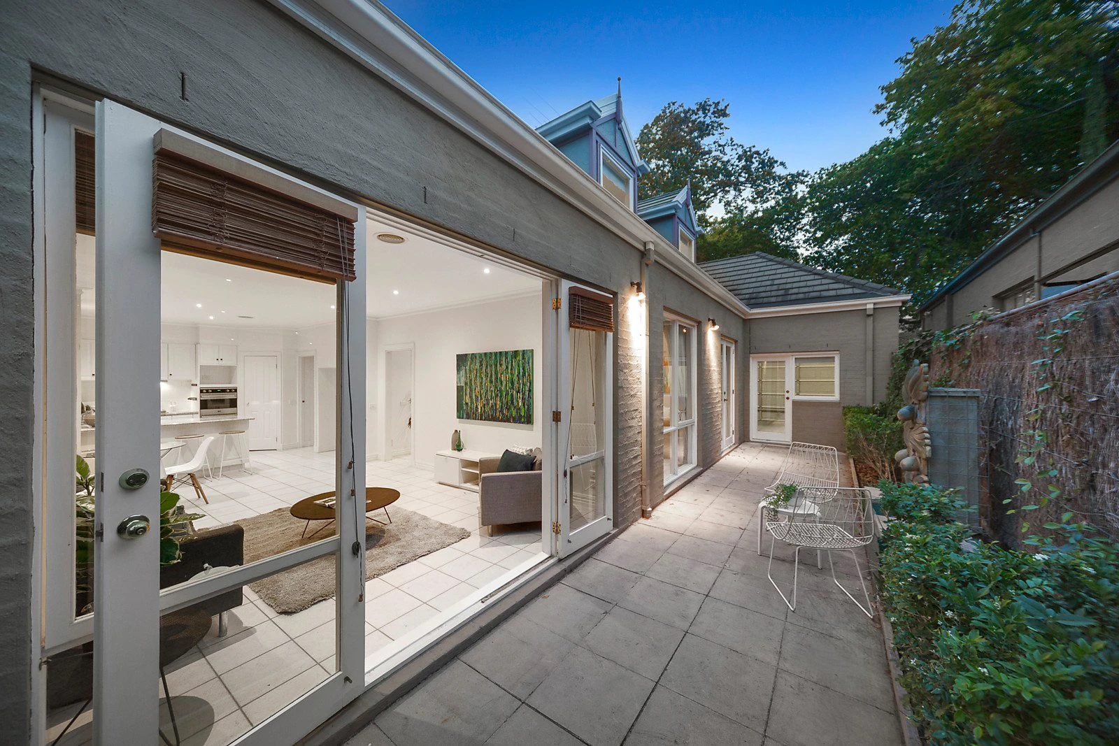 101B Windsor Crescent, Mont Albert, VIC