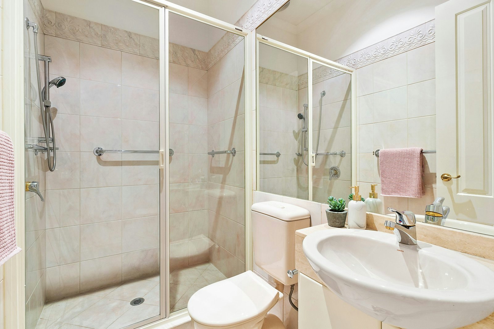 2/9 Well Street, Brighton, VIC