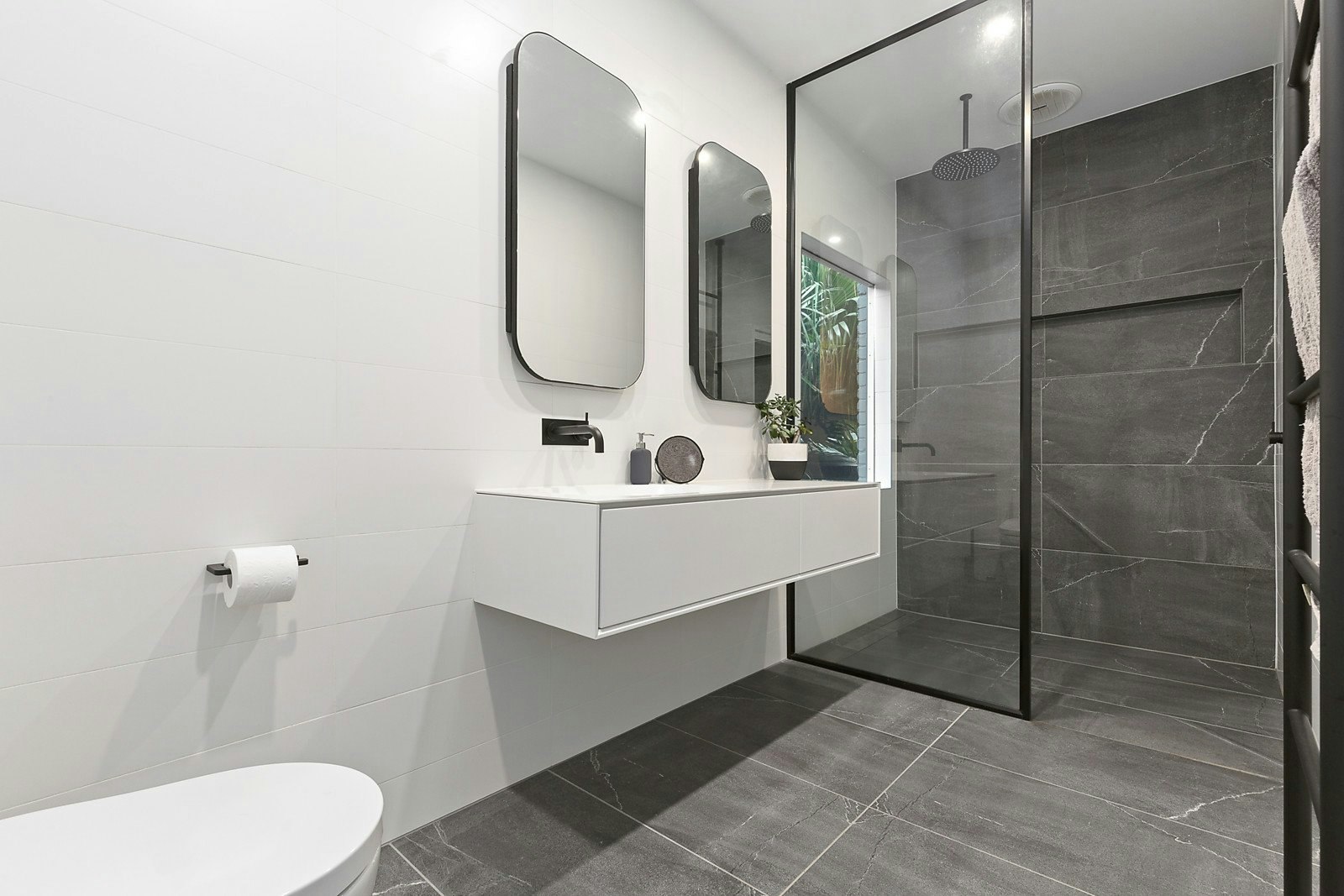 18 Pine Avenue, Camberwell, VIC