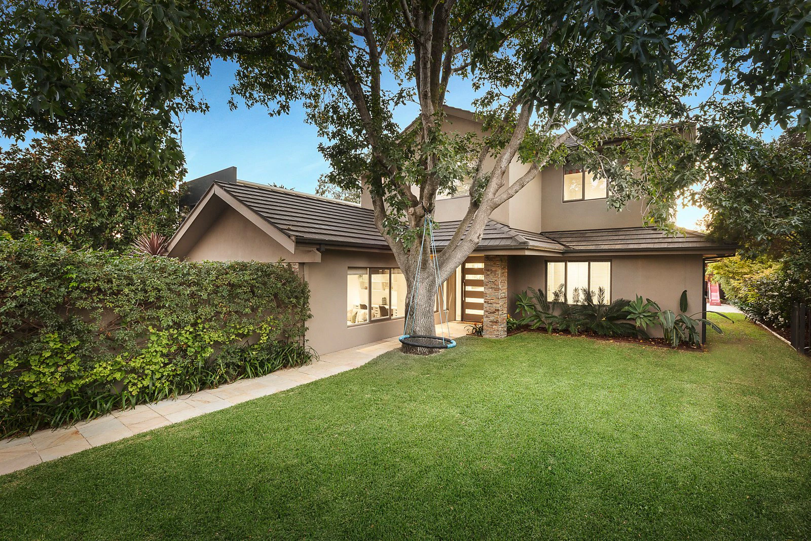 7 Chislehurst Road, Hampton, VIC