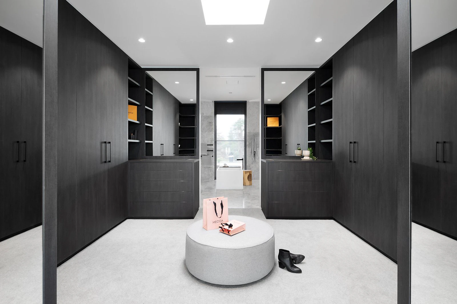 2 Chastleton Avenue, Toorak, VIC