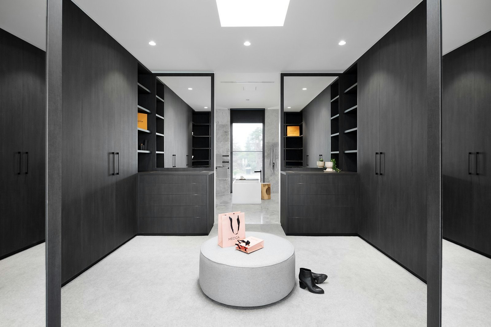 2 Chastleton Avenue, Toorak, VIC