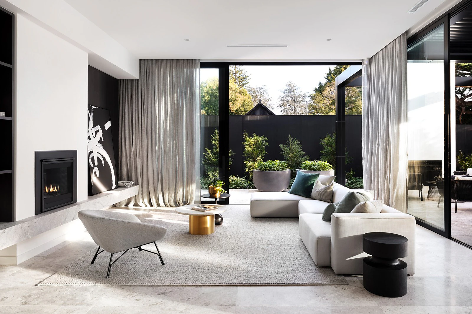 2 Chastleton Avenue, Toorak, VIC