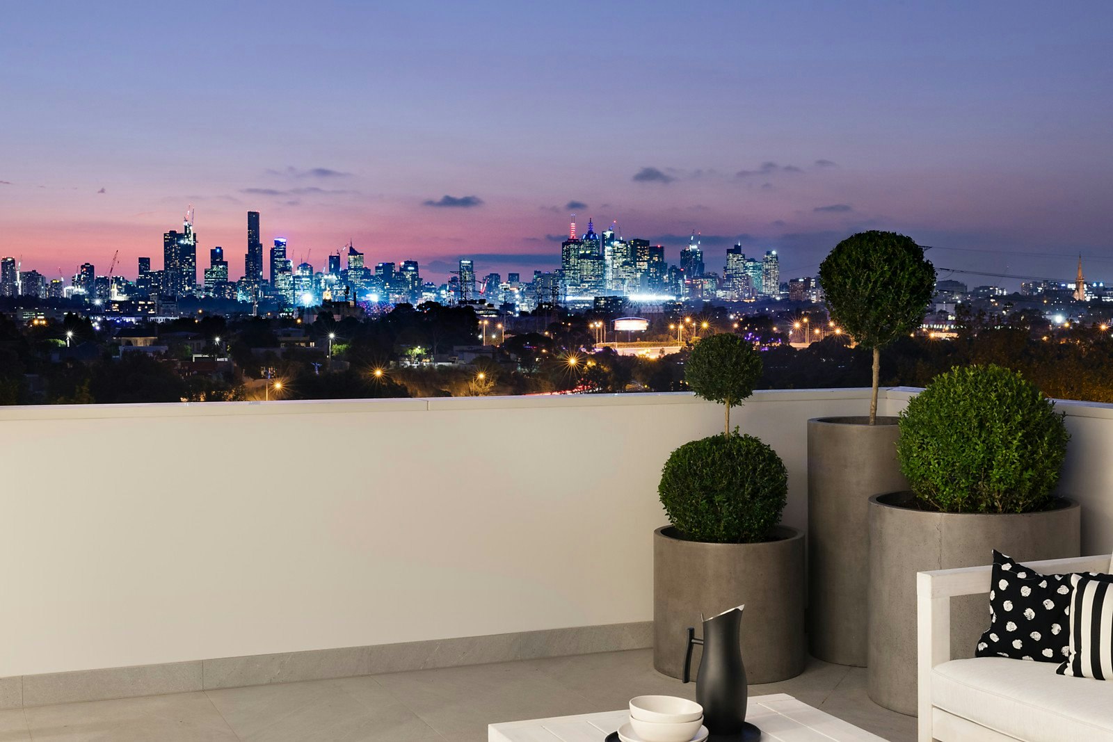 2 Chastleton Avenue, Toorak, VIC