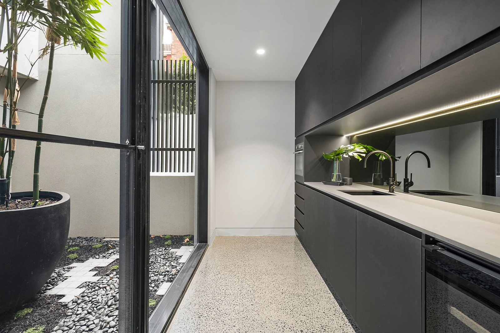 4 Bramley Court, Kew, VIC