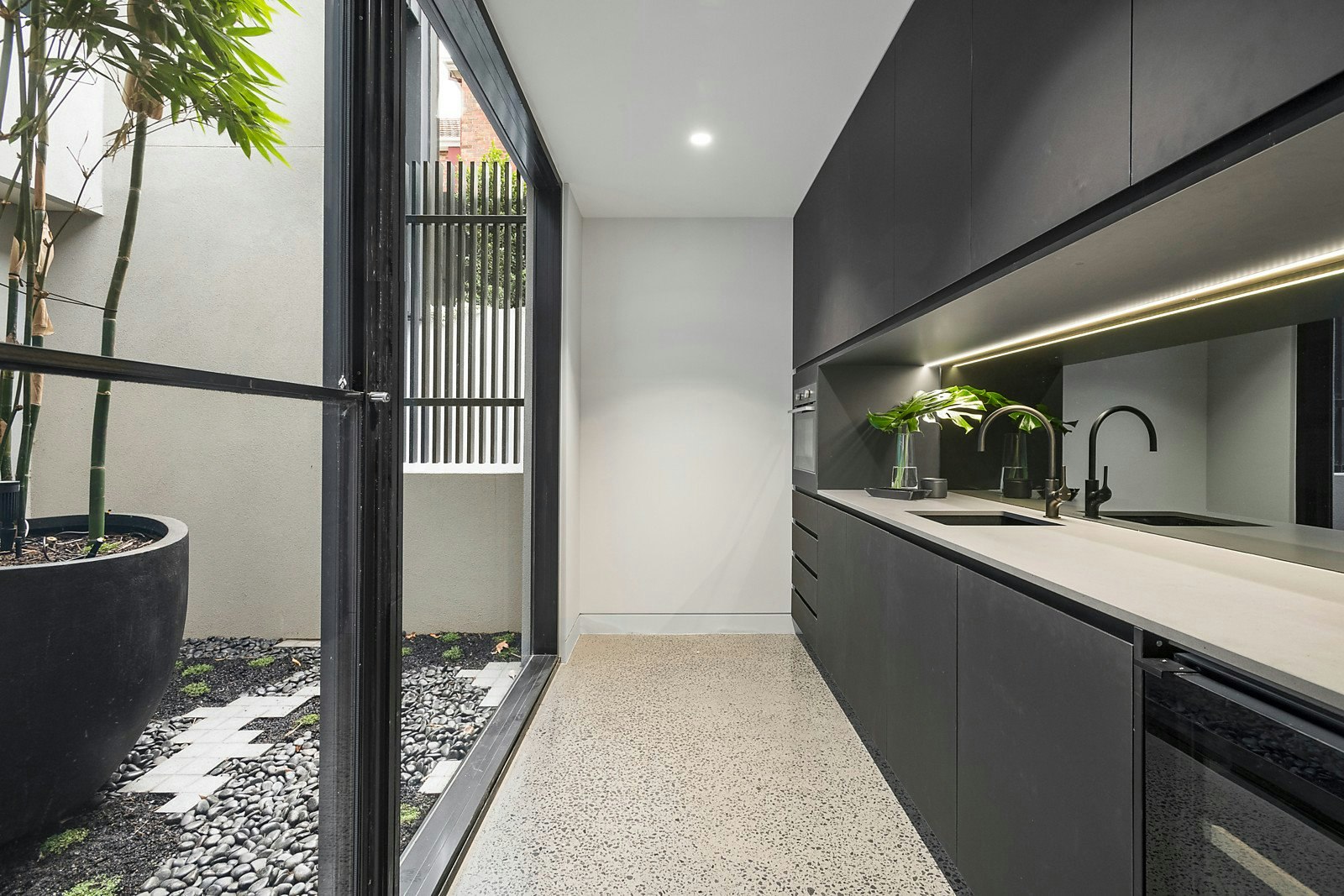 4 Bramley Court, Kew, VIC