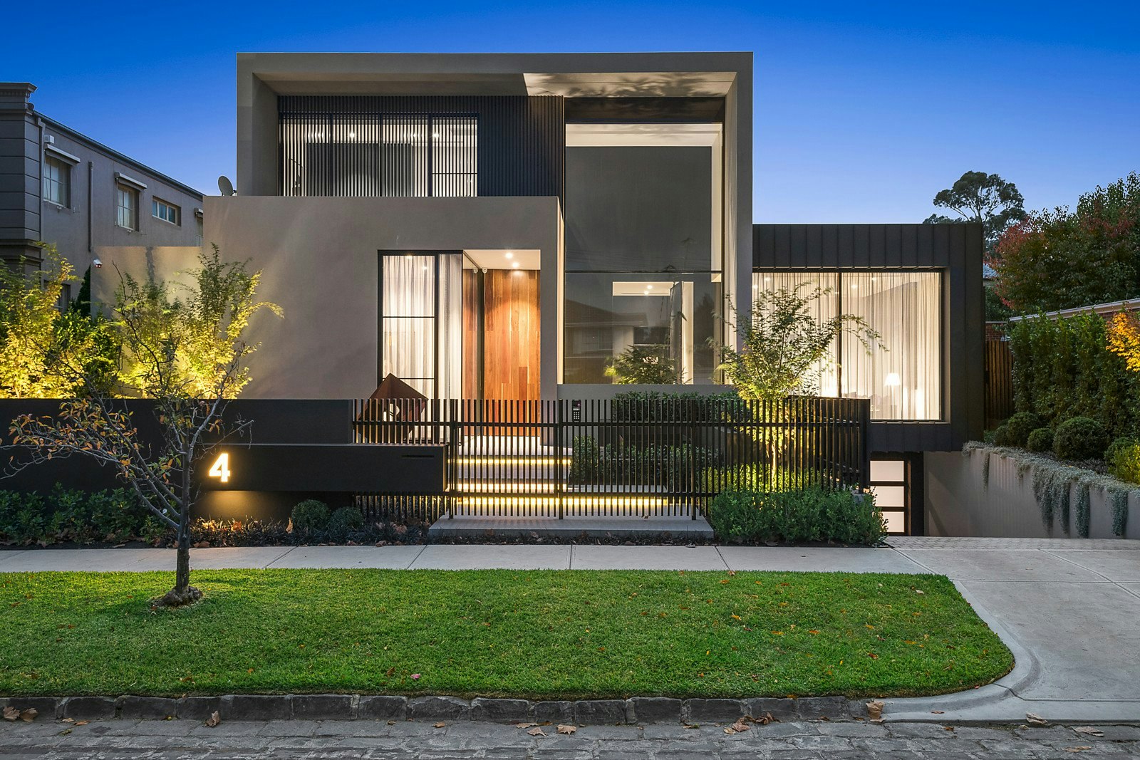 4 Bramley Court, Kew, VIC