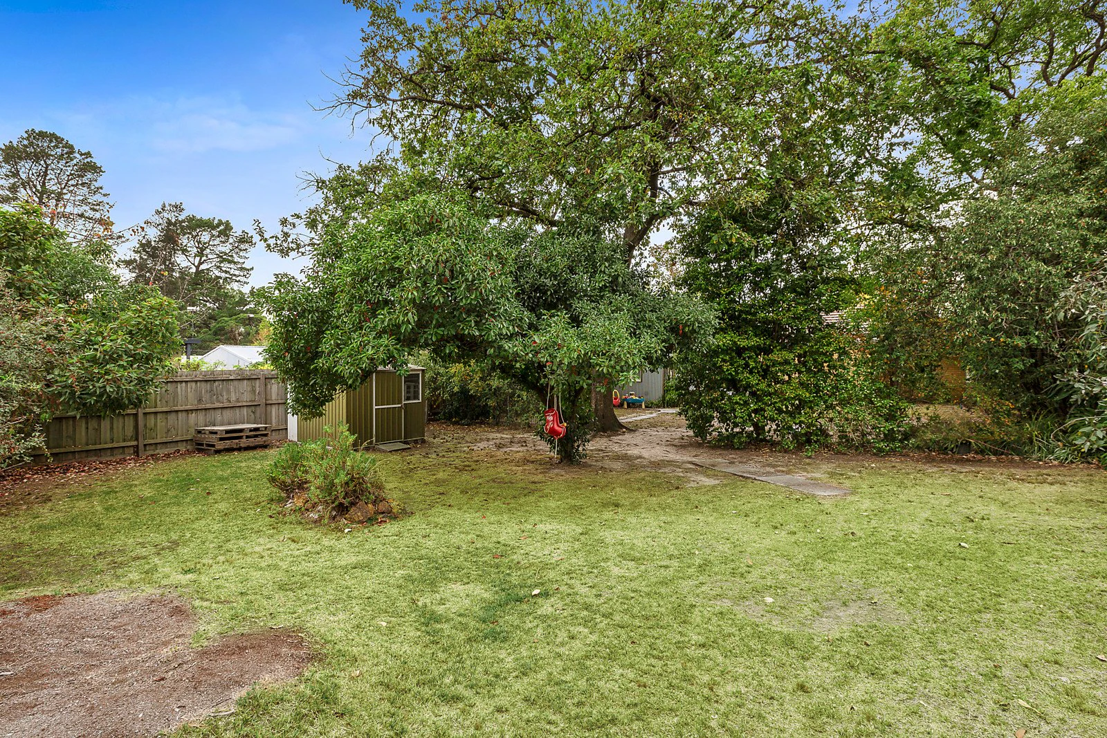 128 Ashburn Grove, Ashburton, VIC