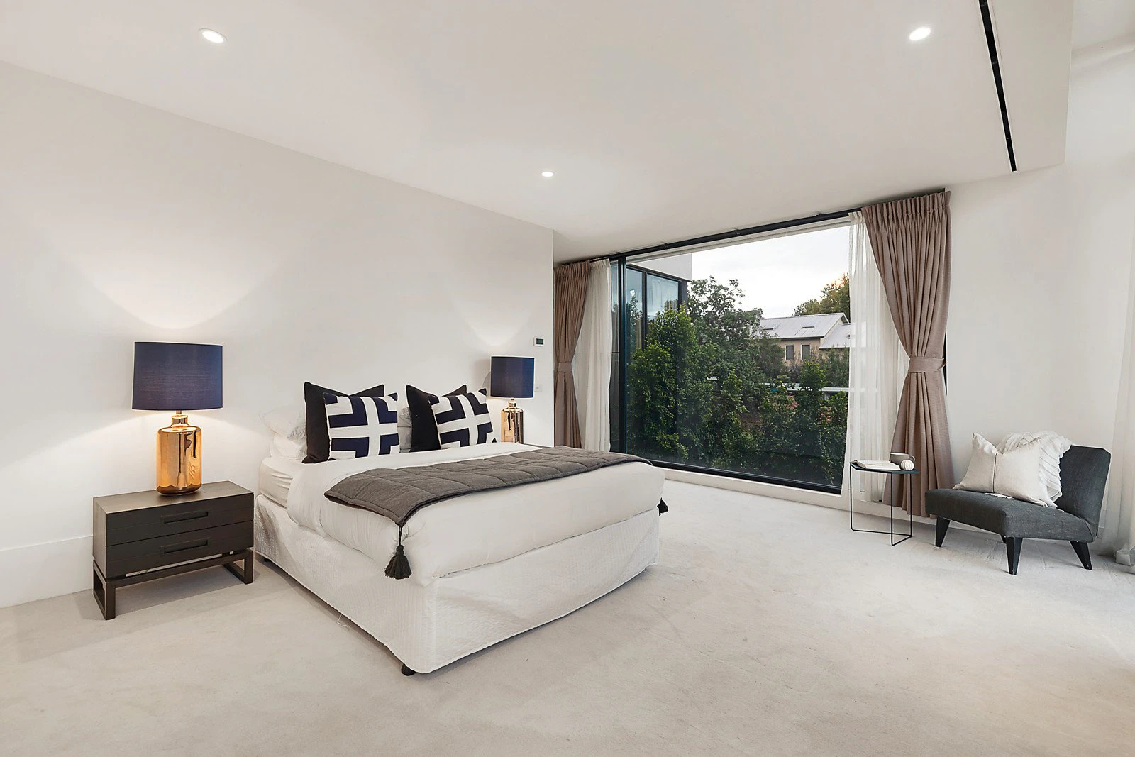 11 Holly Lane, Kew, VIC