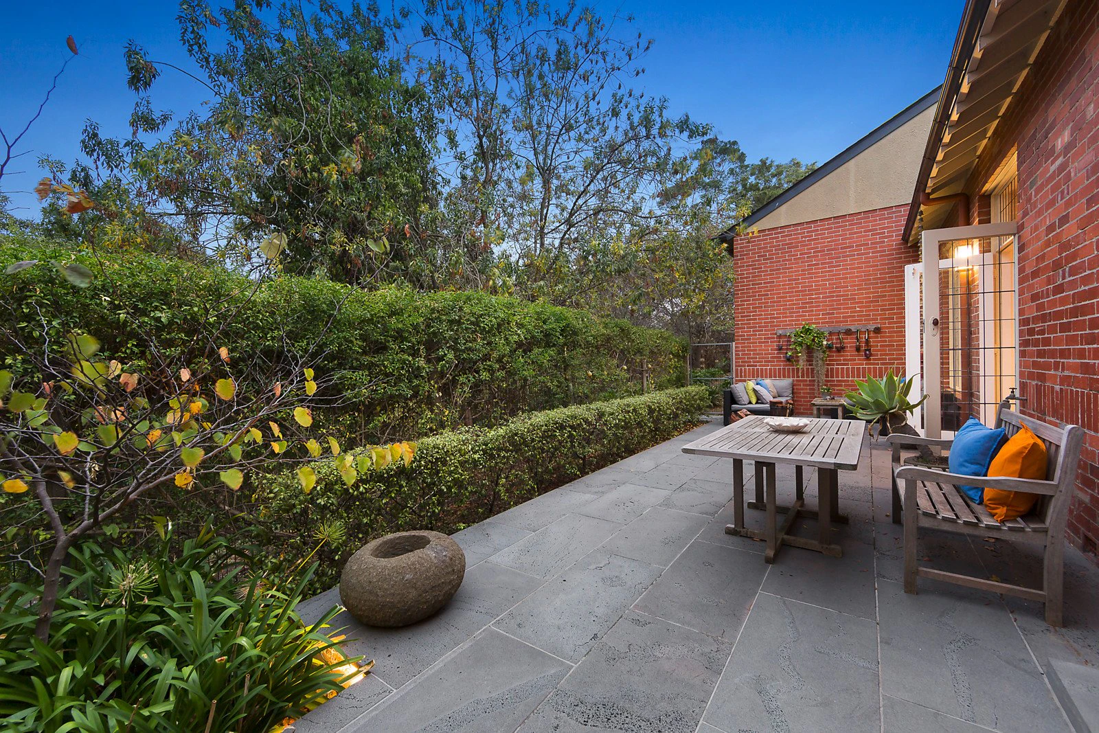 23 Rubens Grove, Canterbury, VIC