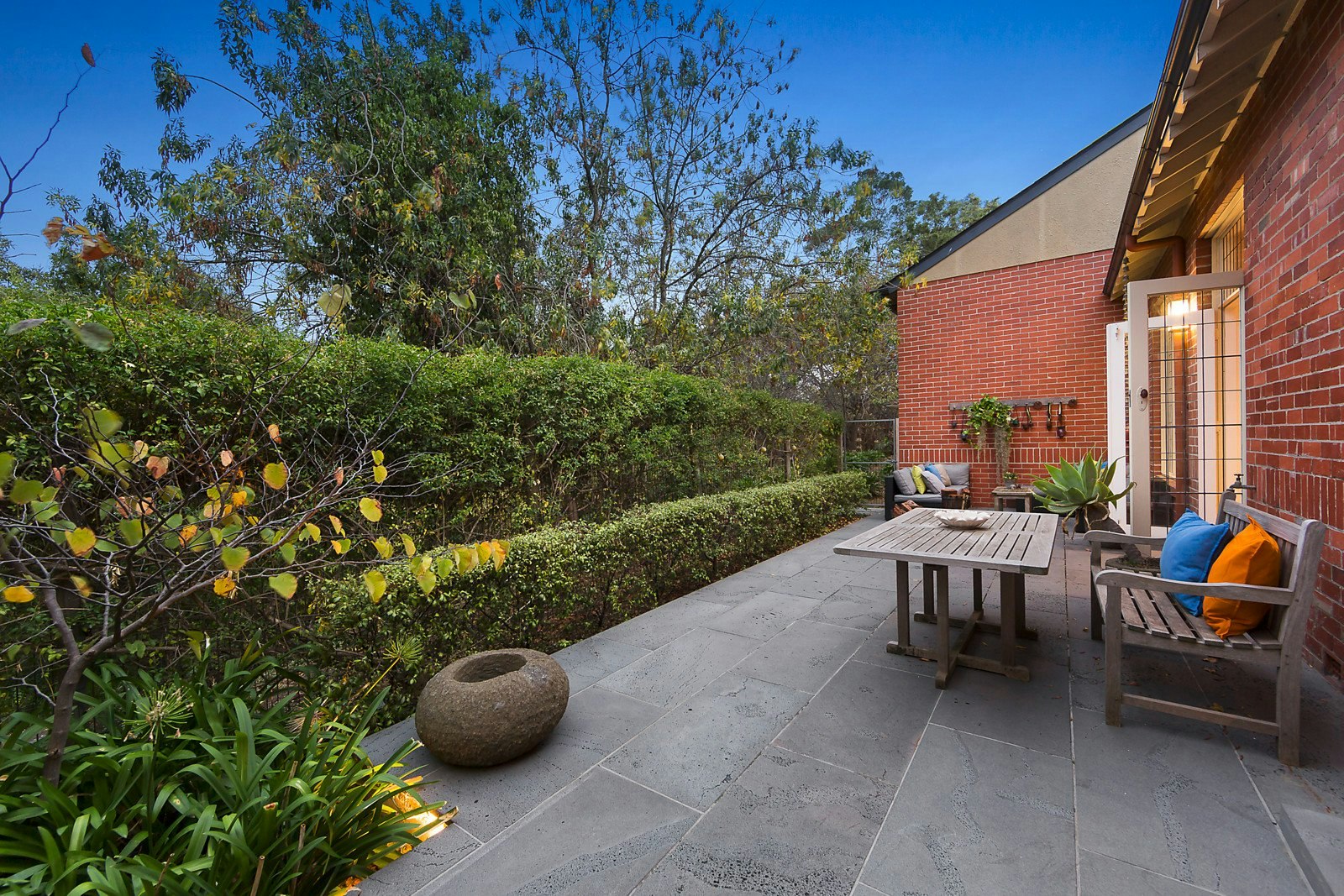 23 Rubens Grove, Canterbury, VIC