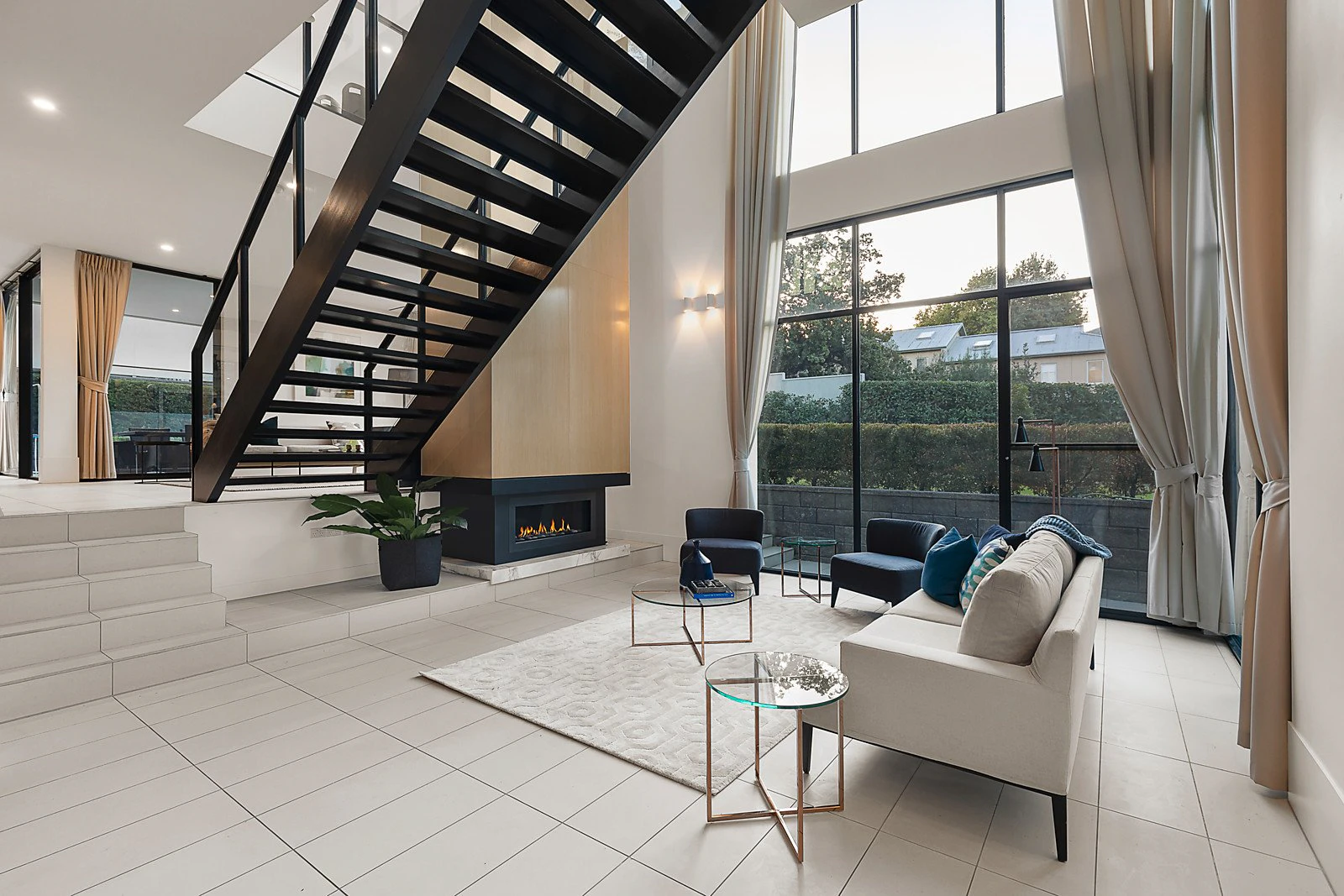 11 Holly Lane, Kew, VIC