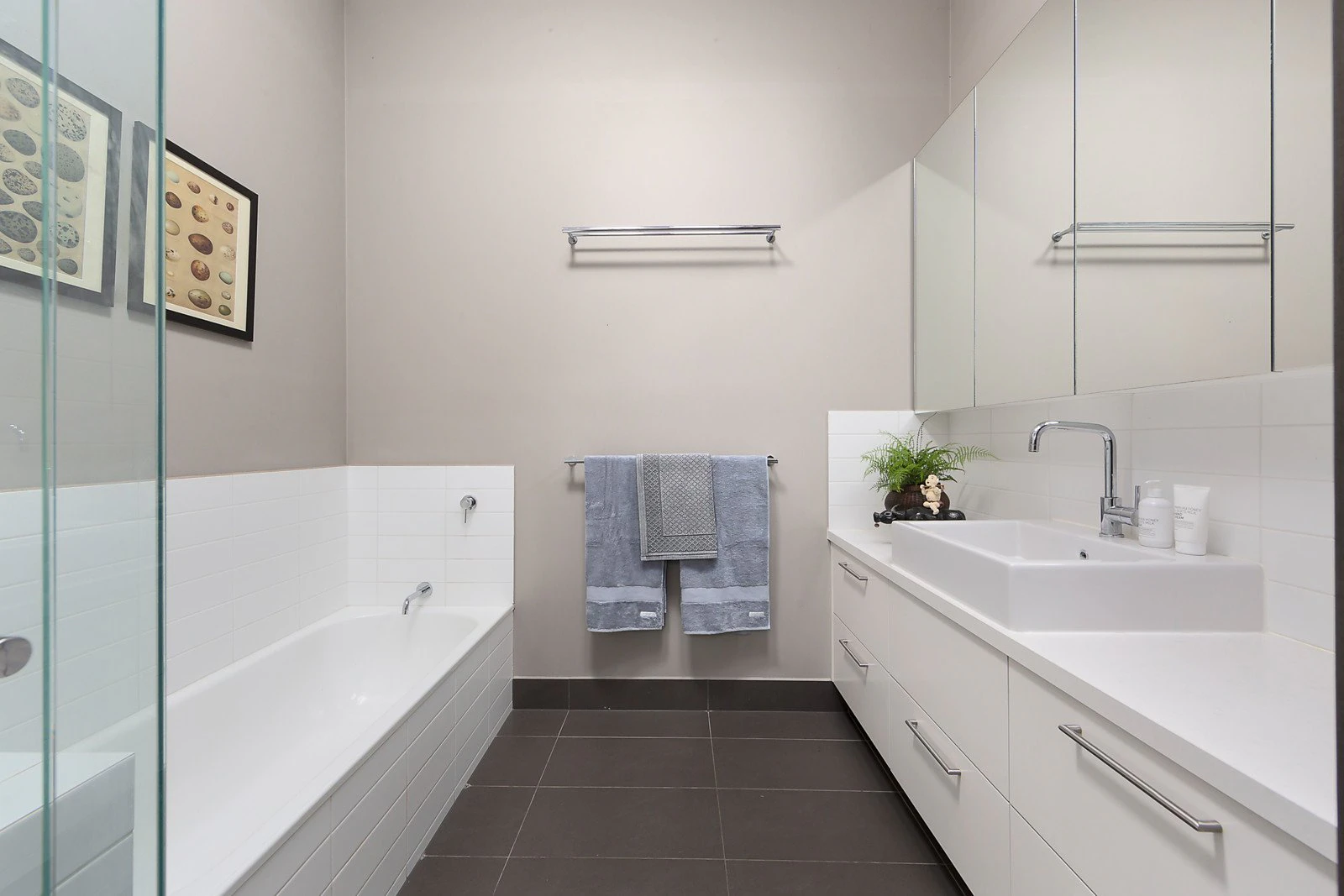 23 Rubens Grove, Canterbury, VIC