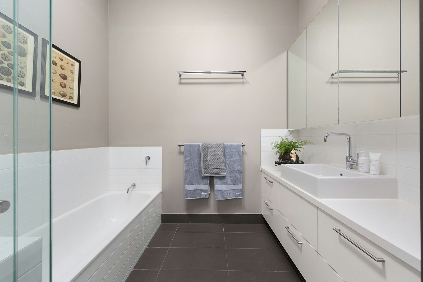 23 Rubens Grove, Canterbury, VIC