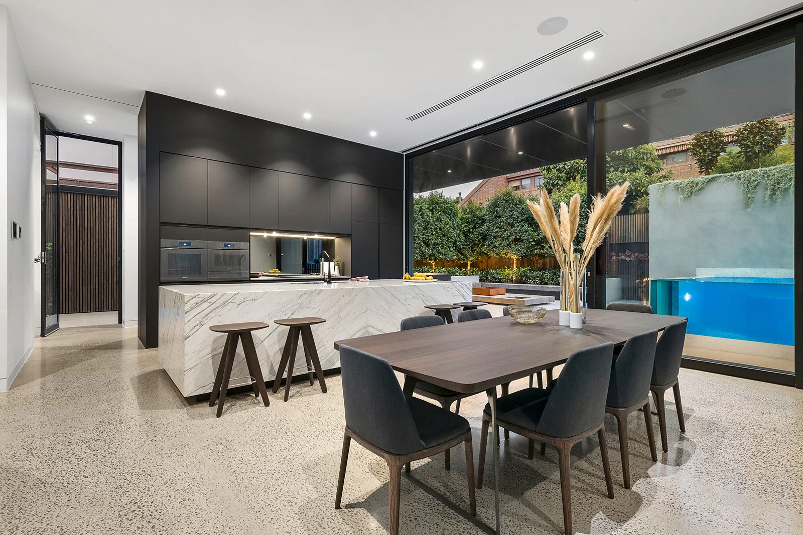 4 Bramley Court, Kew, VIC