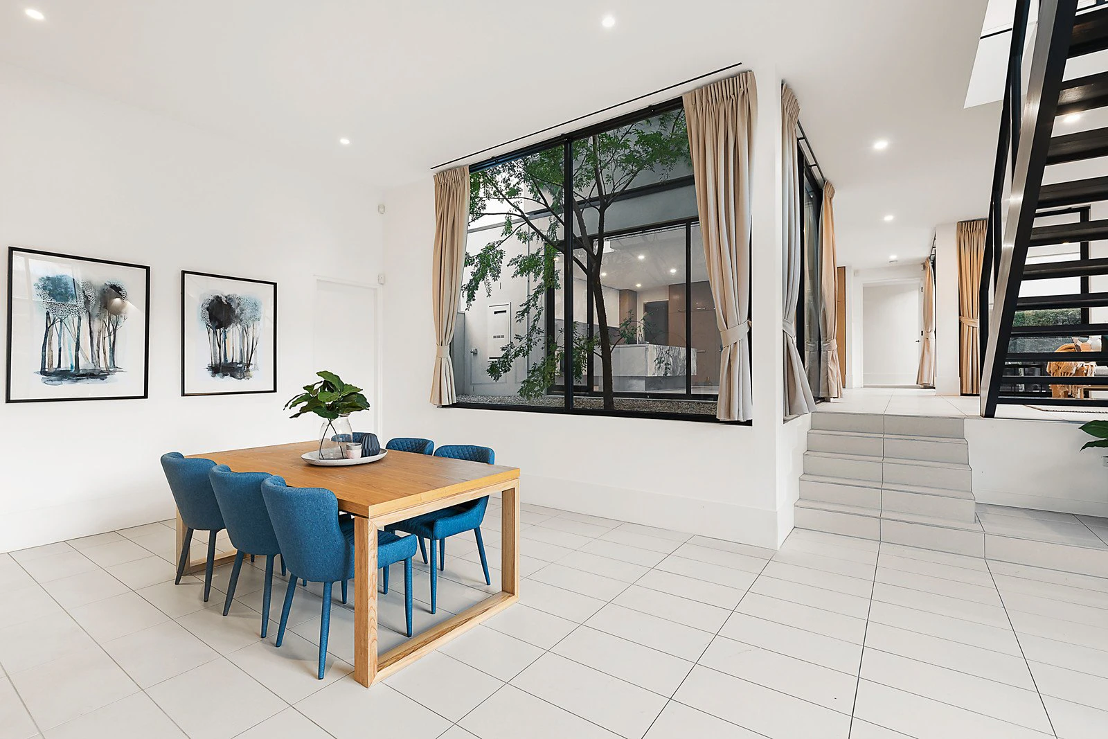11 Holly Lane, Kew, VIC