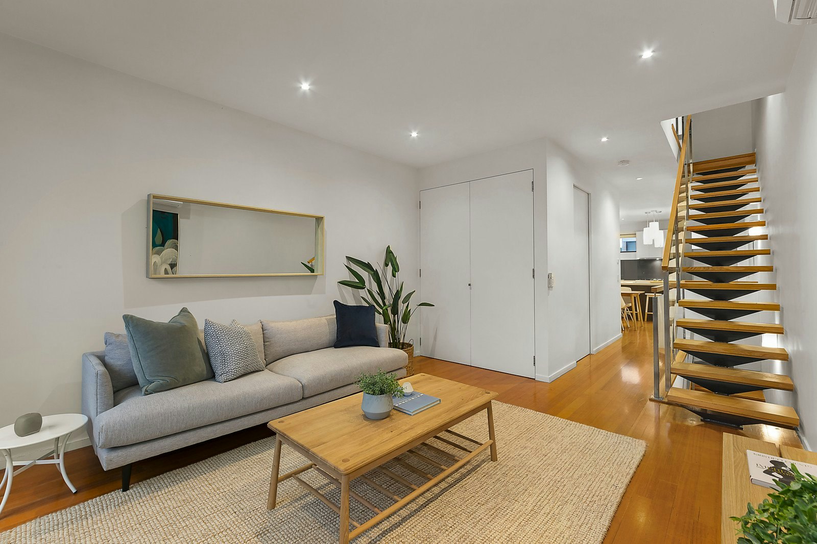 2/103A Stokes Street, Port Melbourne, VIC