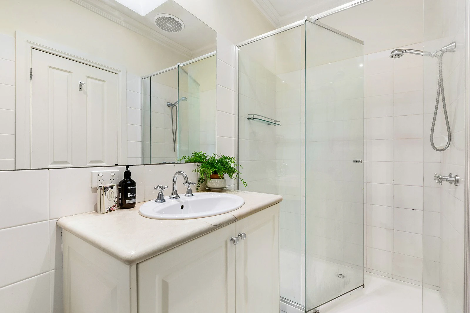 2/5-7 Caravan Street, Balwyn, VIC
