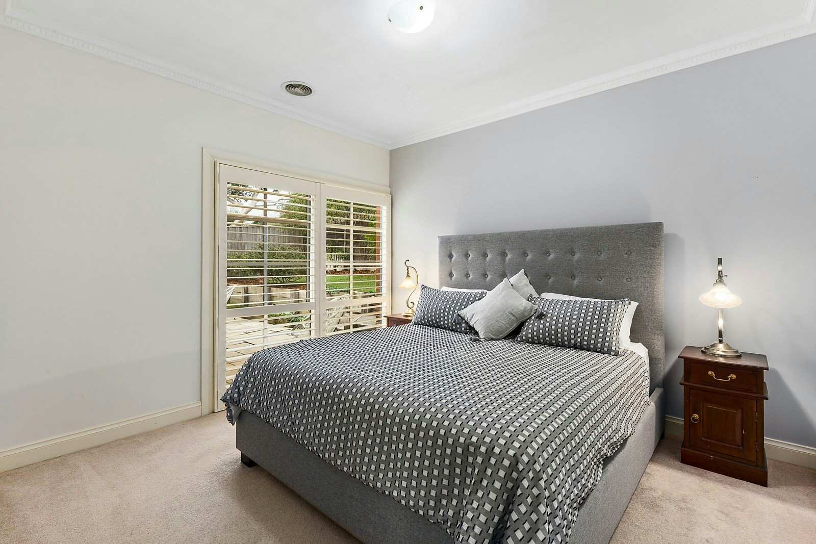 2/5-7 Caravan Street, Balwyn, VIC