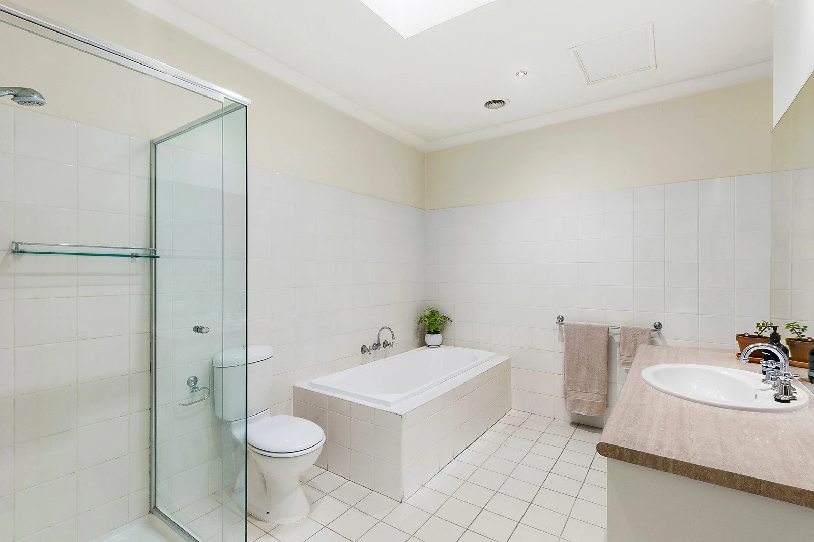 2/5-7 Caravan Street, Balwyn, VIC