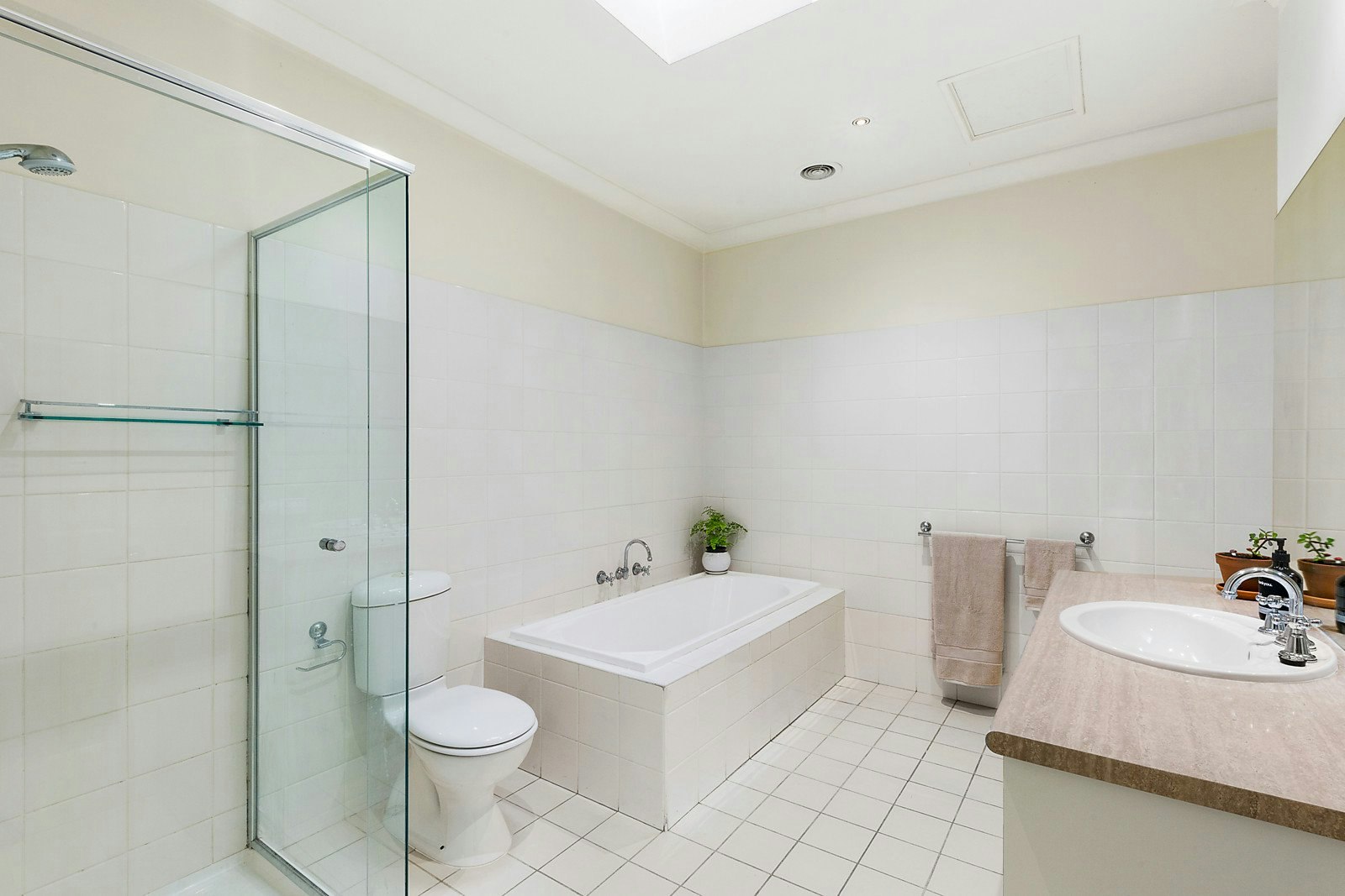 2/5-7 Caravan Street, Balwyn, VIC