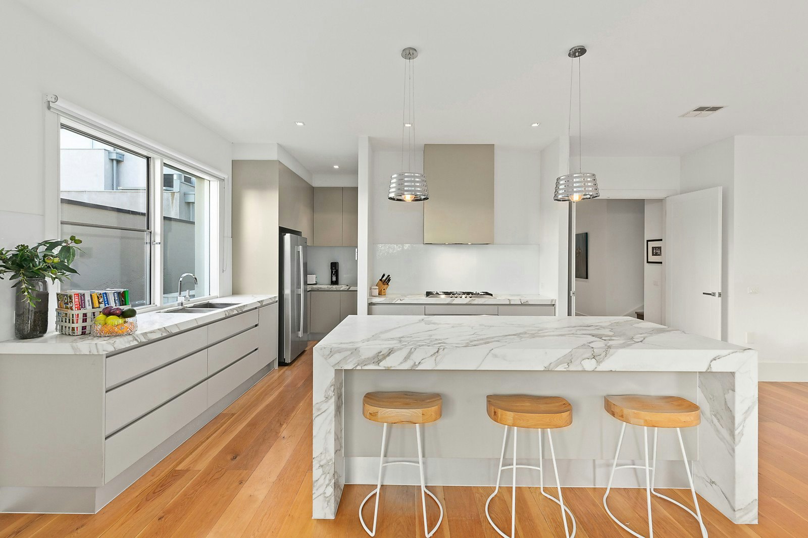 2B Rothesay Avenue, Brighton, VIC