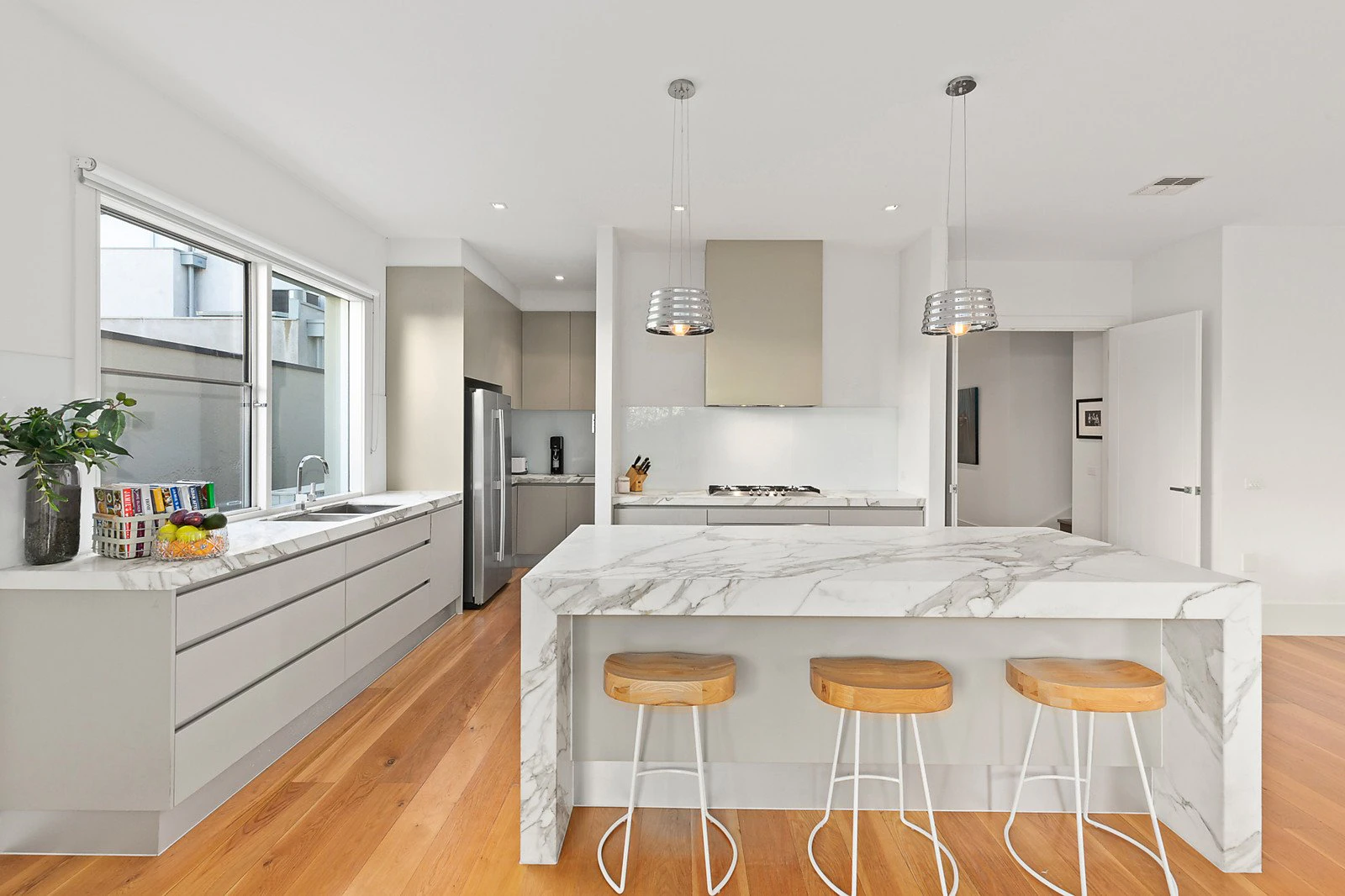 2B Rothesay Avenue, Brighton, VIC