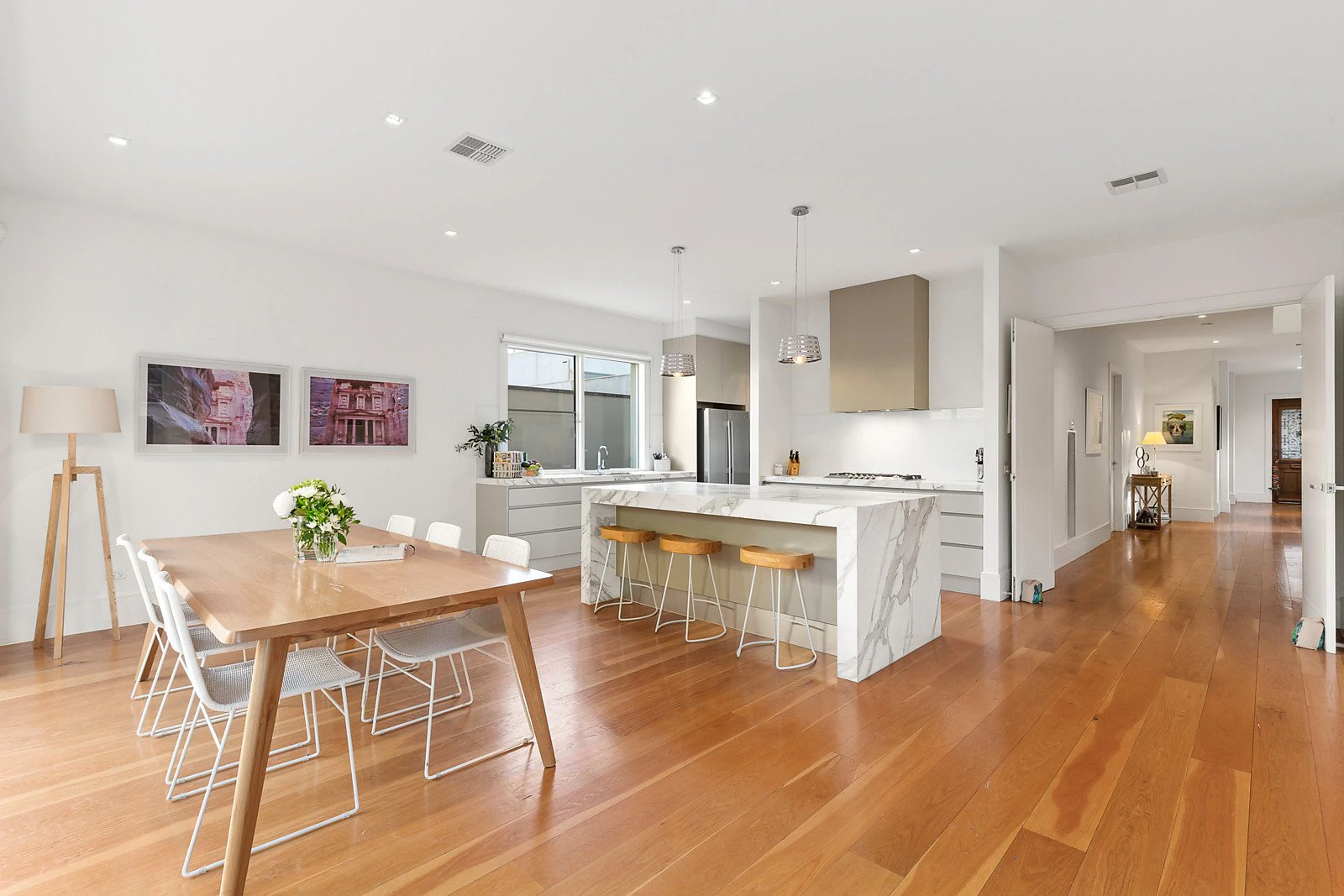 2B Rothesay Avenue, Brighton, VIC