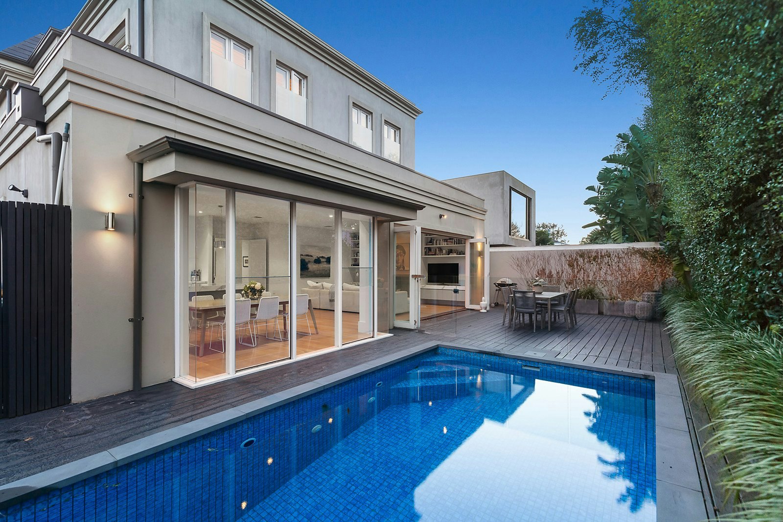 2B Rothesay Avenue, Brighton, VIC