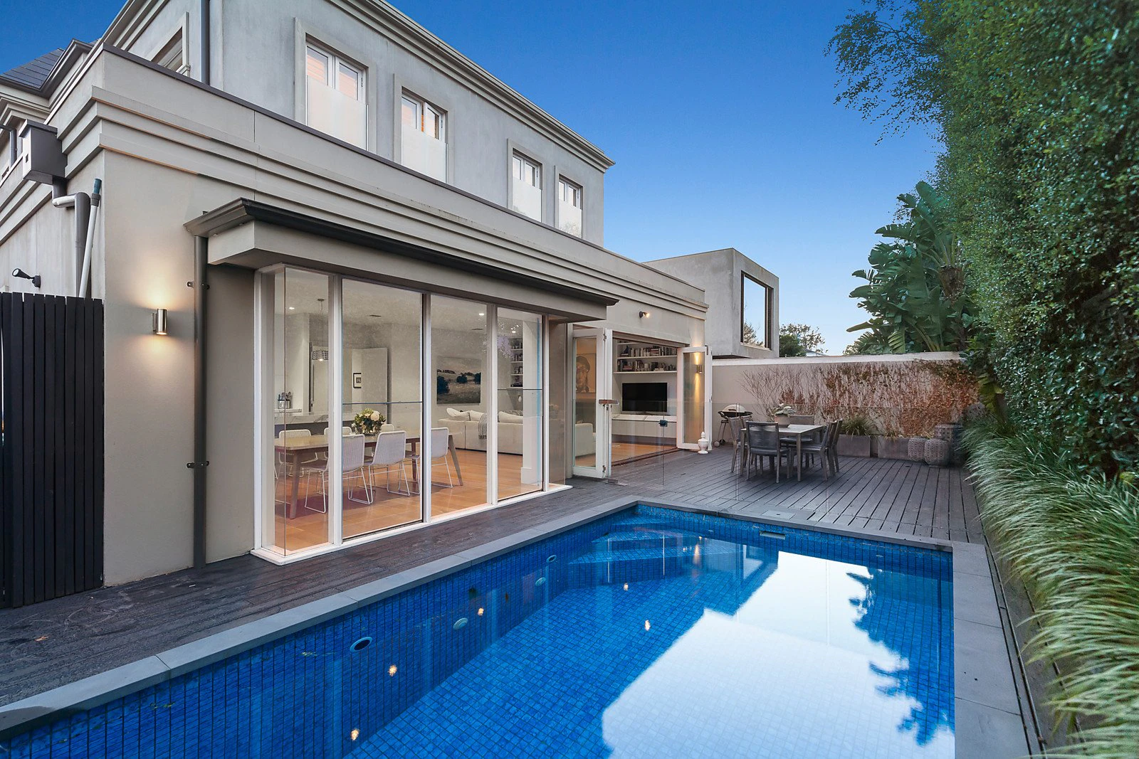 2B Rothesay Avenue, Brighton, VIC