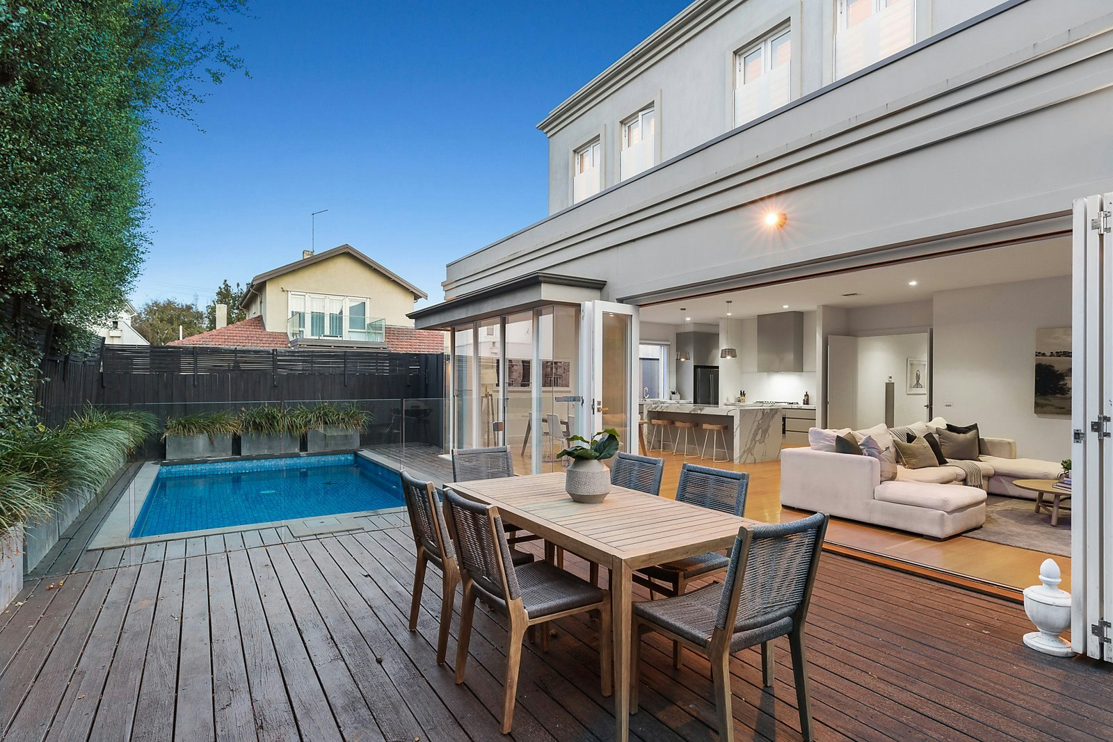 2B Rothesay Avenue, Brighton, VIC