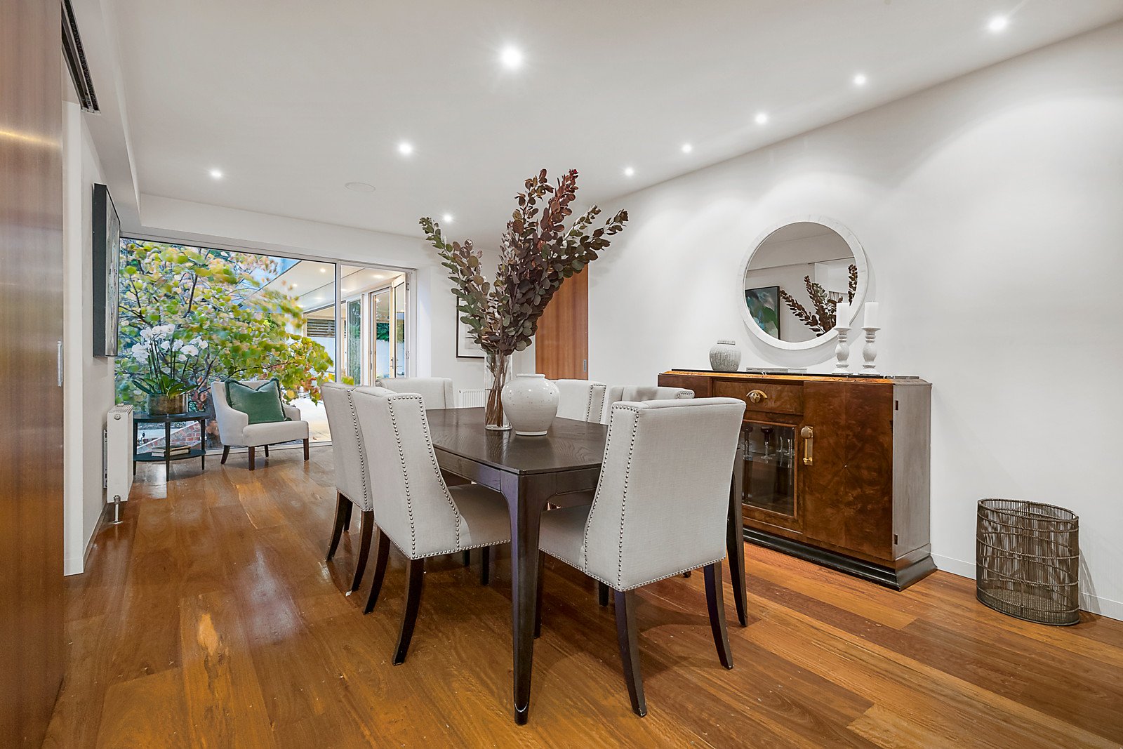 19 Sargood Street, Toorak - Thumbnail 3