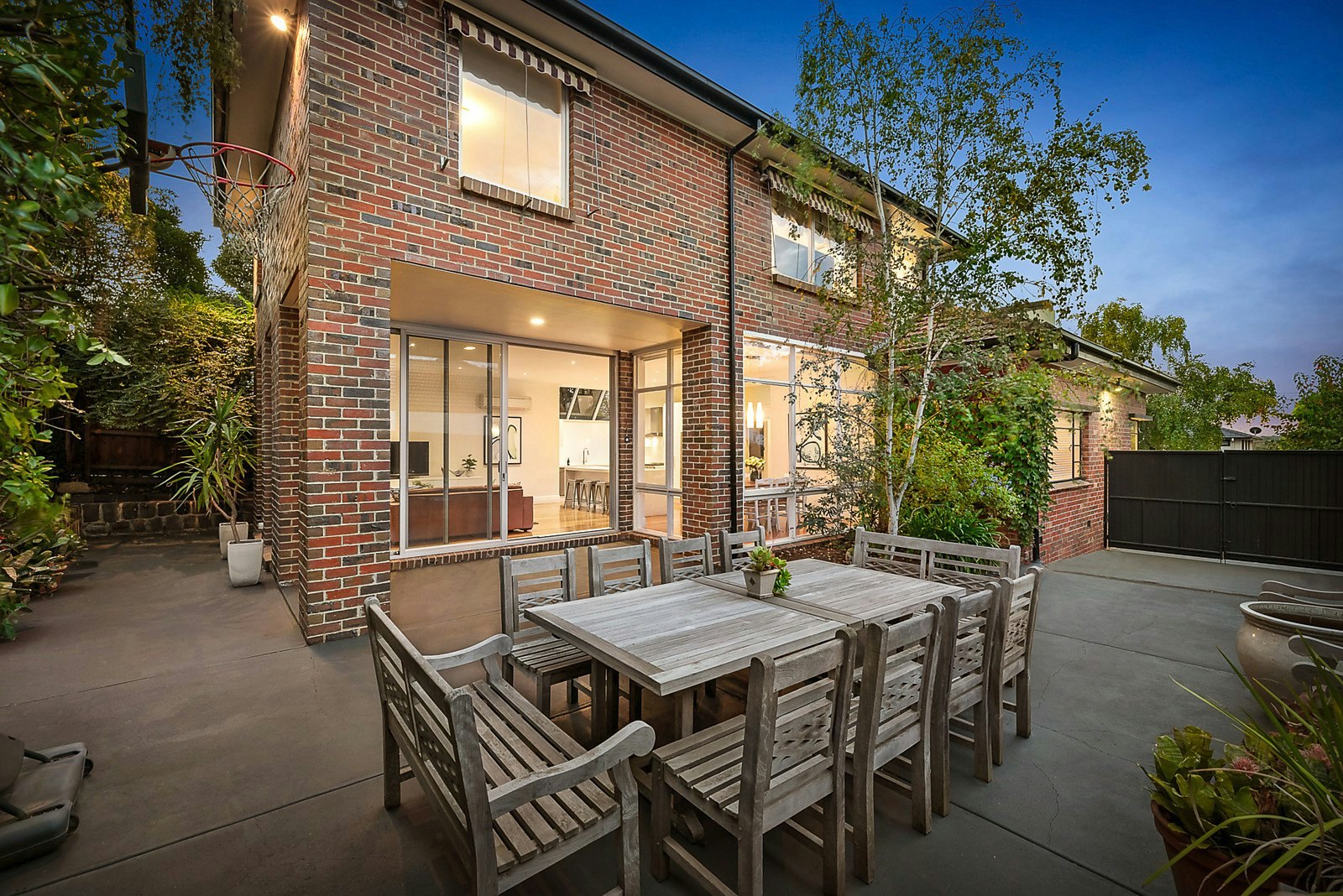 2 Ashburton Road, Glen Iris, VIC