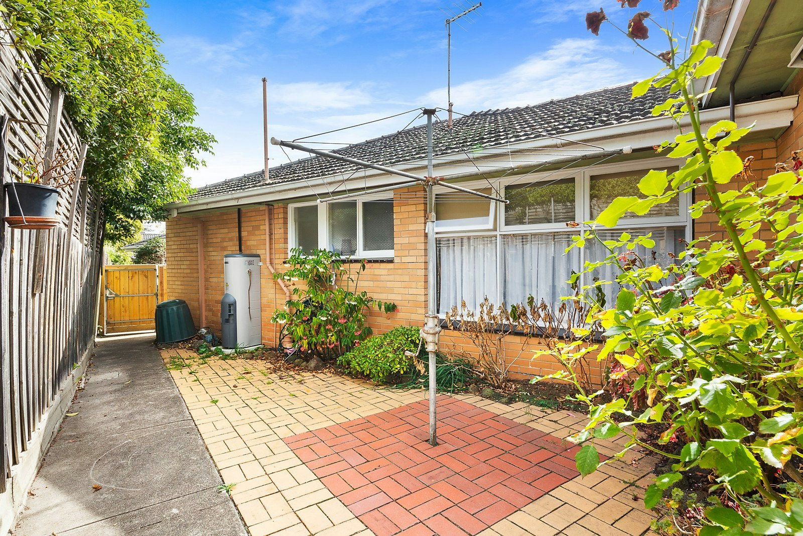 2/33 Logan Street, Canterbury, VIC