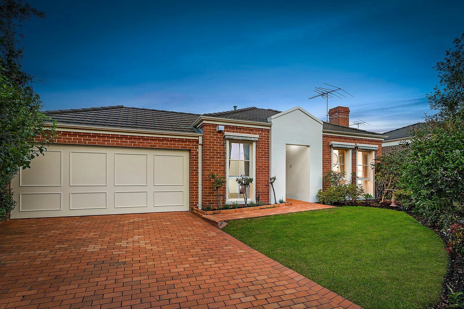 1/6 Glencairn Avenue, Camberwell, VIC
