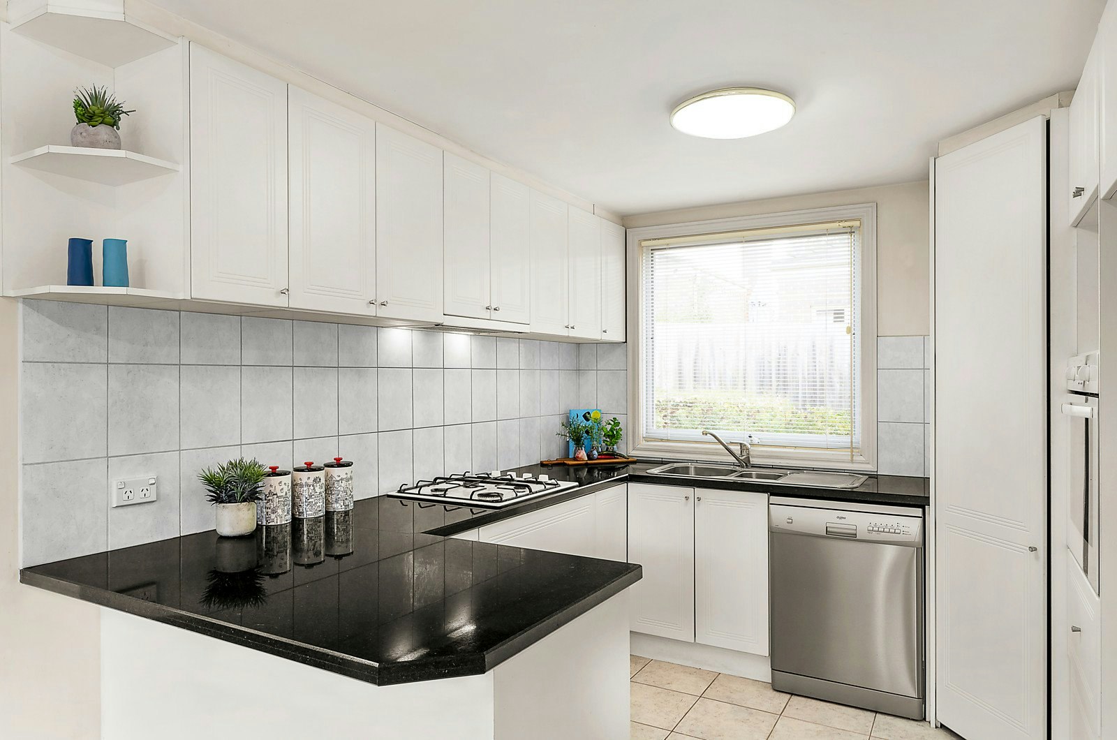 1/6 Glencairn Avenue, Camberwell, VIC