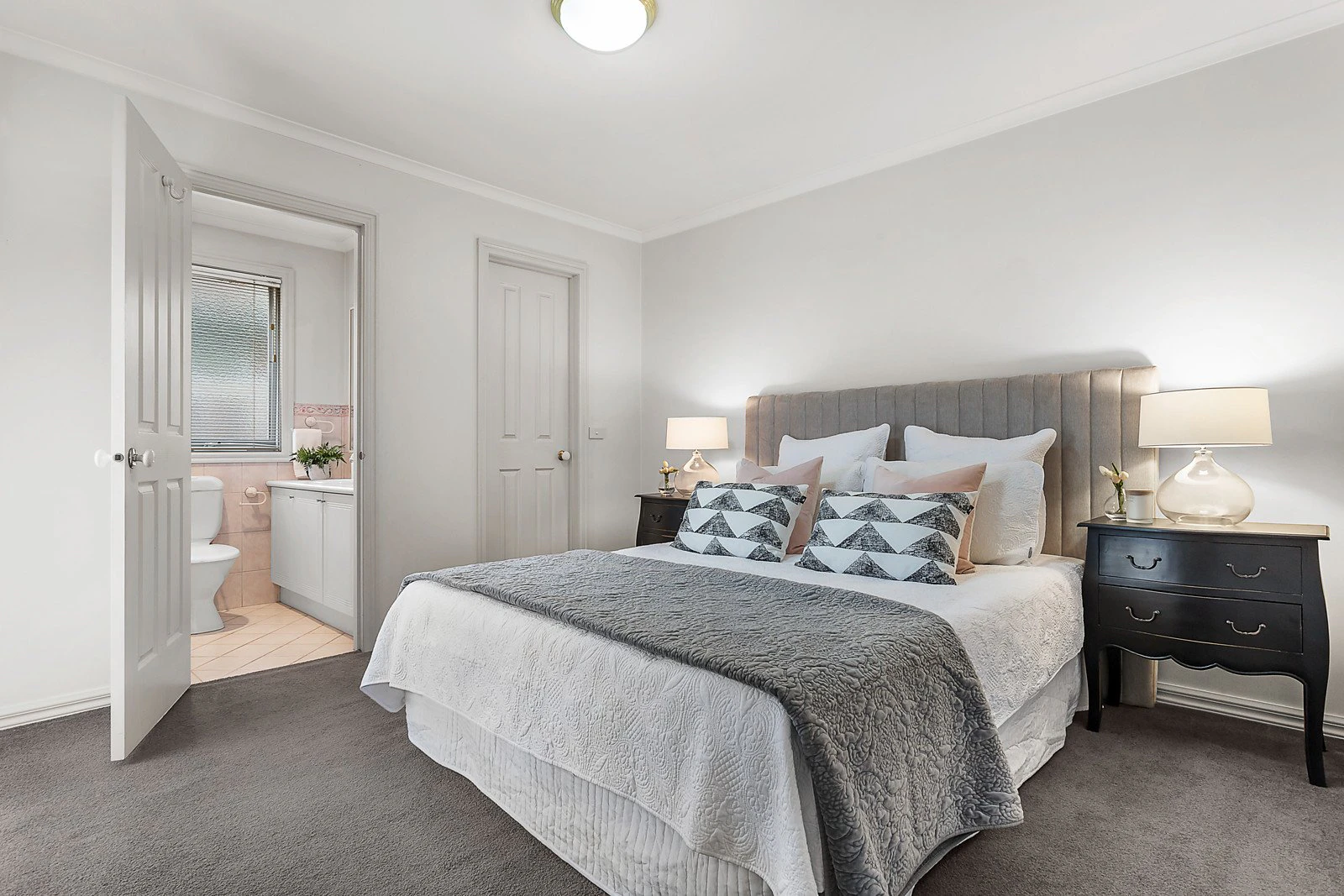 1/6 Glencairn Avenue, Camberwell, VIC